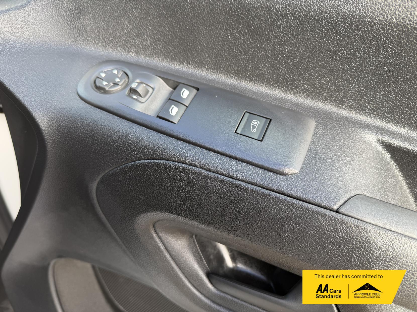 Vauxhall Combo 1.5 Turbo D 2300 Prime Panel Van 6dr Diesel Manual L2 H1 Euro 6 (s/s) (100 ps)