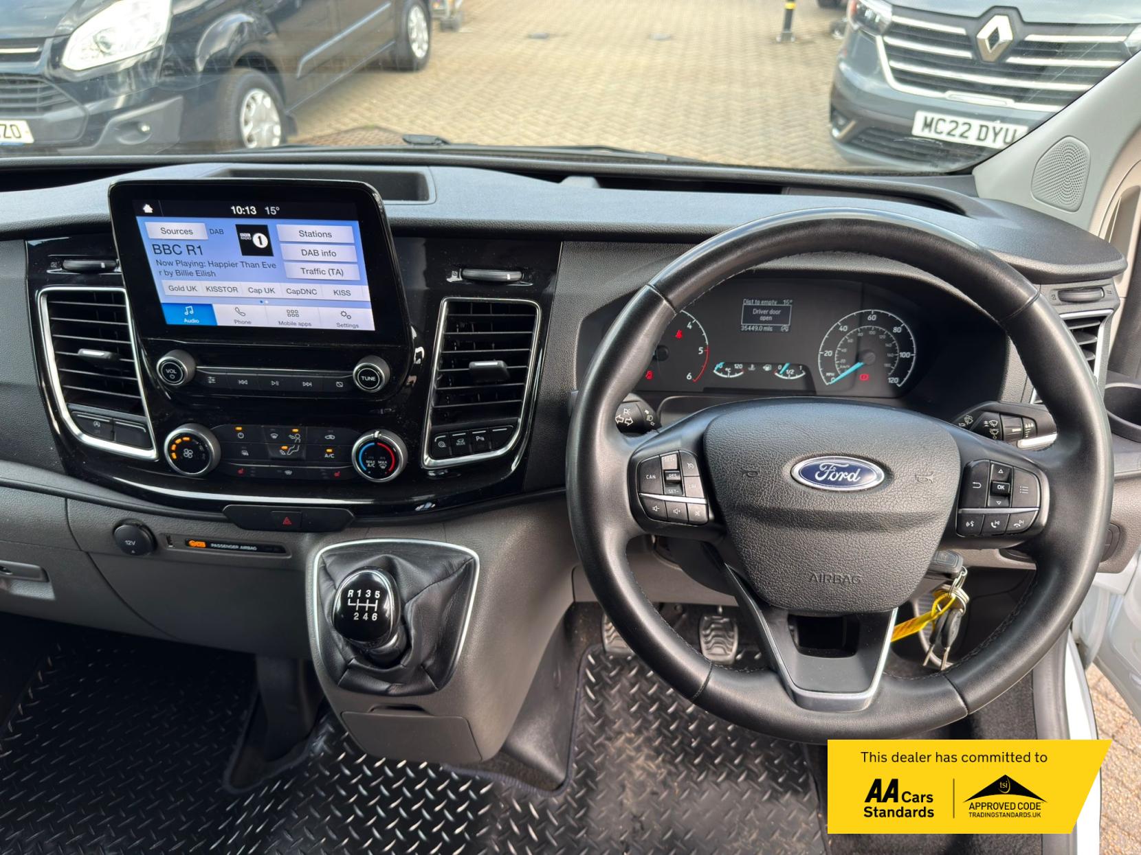 2022 Ford Transit Custom 2.0 300 EcoBlue Limited Crew Van Double Cab 5dr Diesel Manual L2 H1 Euro 6 (s/s) (130 ps) - Thumbnail 53
