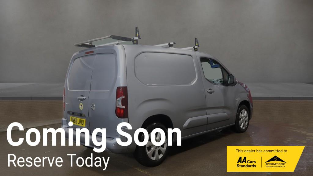 Vauxhall Combo 1.5 Turbo D 2000 Limited Edition Nav Panel Van 4dr Diesel Manual L1 H1 Euro 6 (s/s) (100 ps)