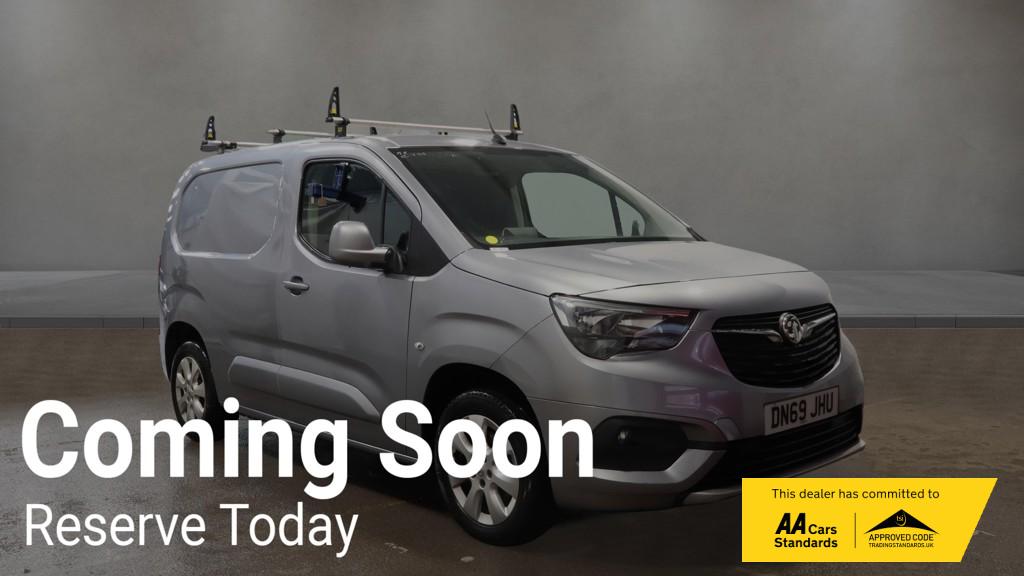 Vauxhall Combo 1.5 Turbo D 2000 Limited Edition Nav Panel Van 4dr Diesel Manual L1 H1 Euro 6 (s/s) (100 ps)