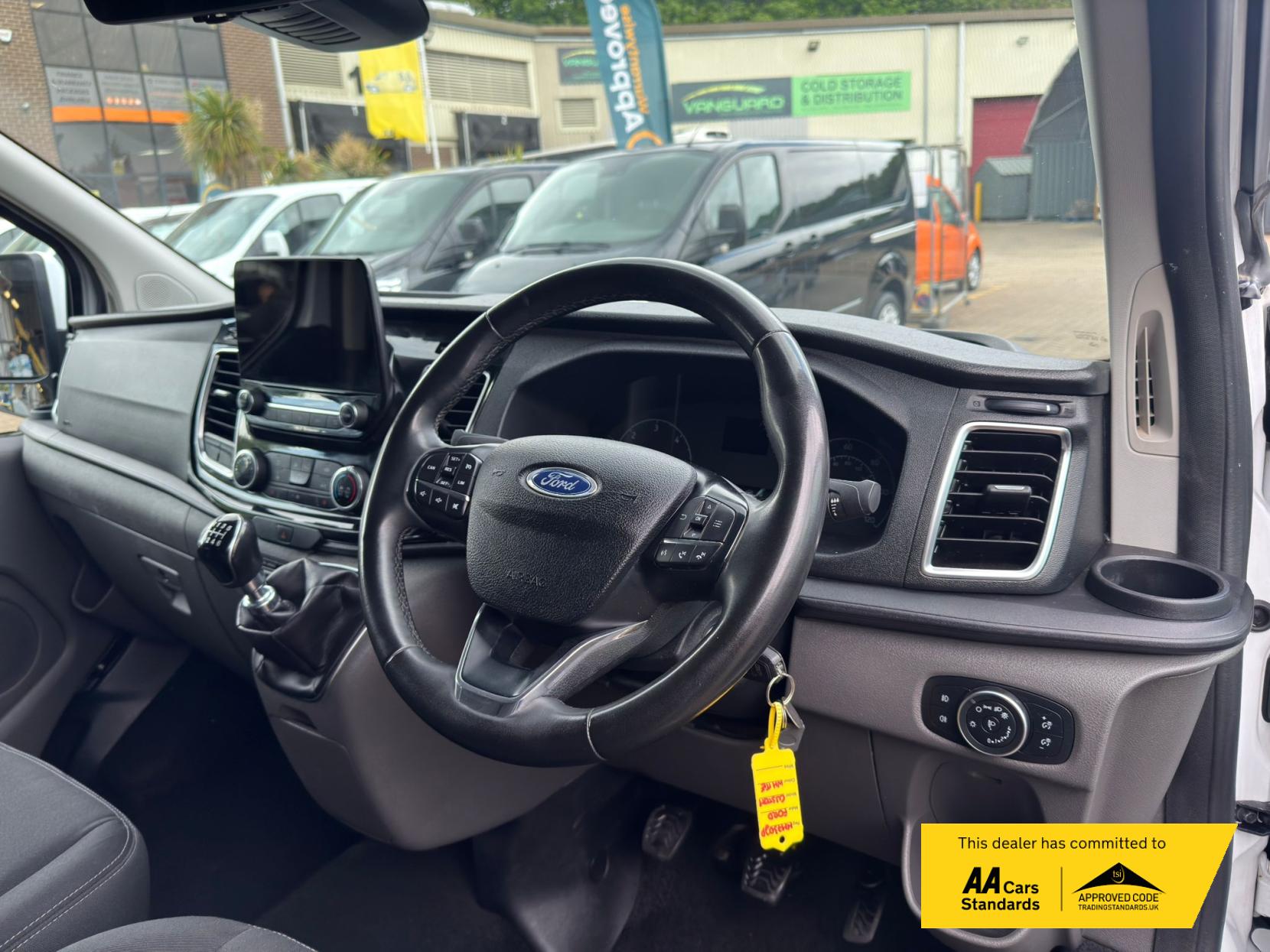 2023 Ford Transit Custom 2.0 300 EcoBlue Limited Crew Van Double Cab 5dr Diesel Manual L1 H1 Euro 6 (s/s) (130 ps) - Thumbnail 58