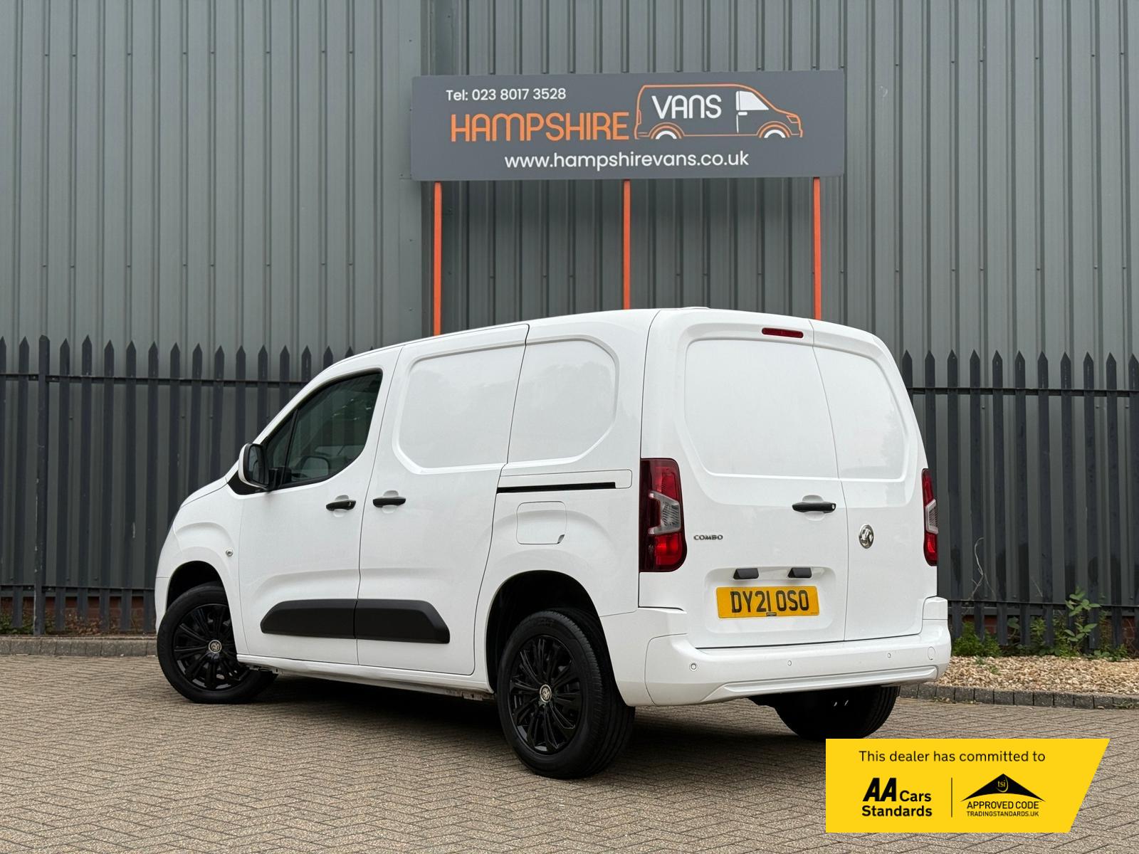 Vauxhall Combo 1.5 Turbo D 2300 Sportive Panel Van 4dr Diesel Manual L1 H1 Euro 6 (100 ps)