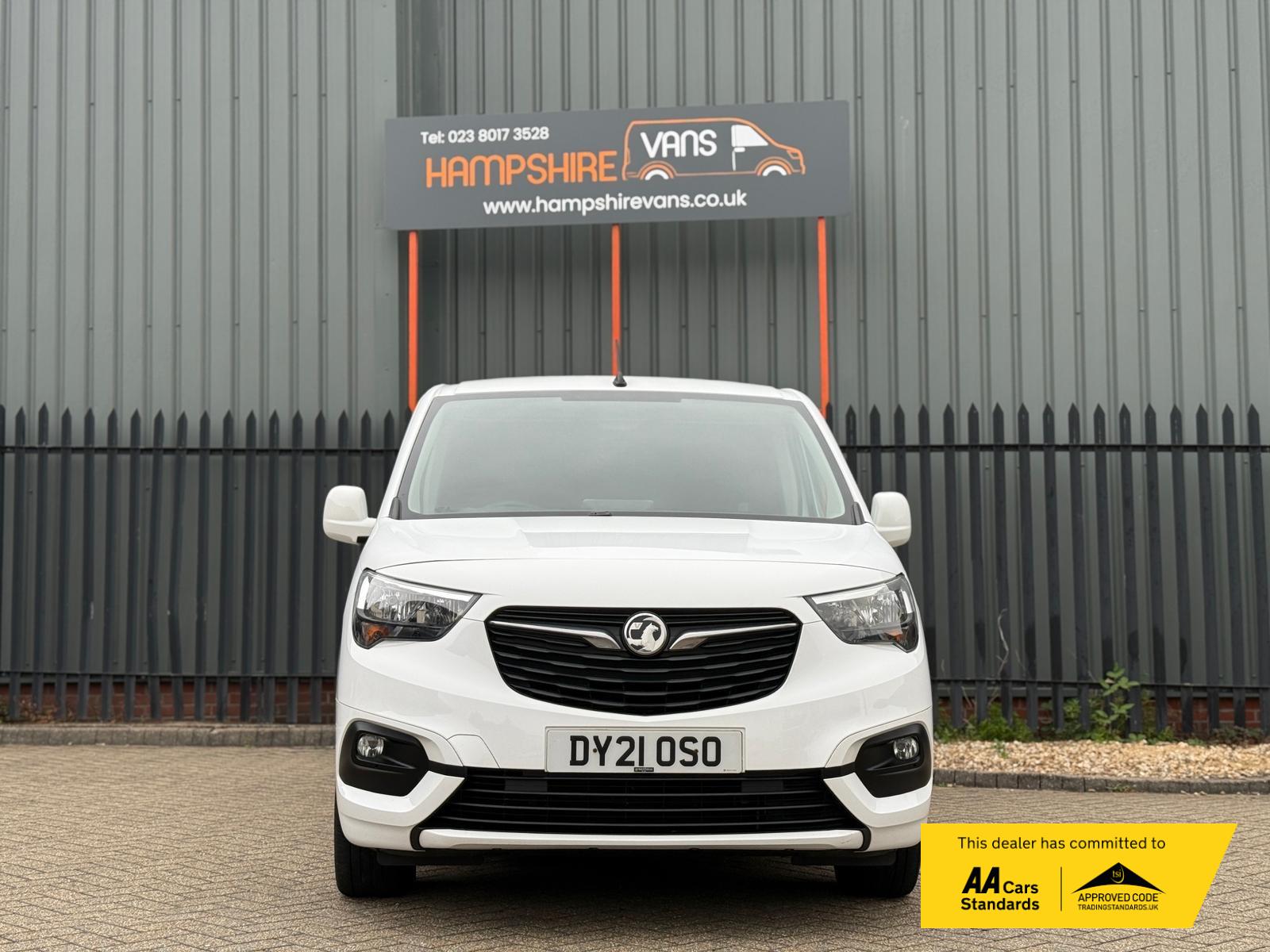 Vauxhall Combo 1.5 Turbo D 2300 Sportive Panel Van 4dr Diesel Manual L1 H1 Euro 6 (100 ps)