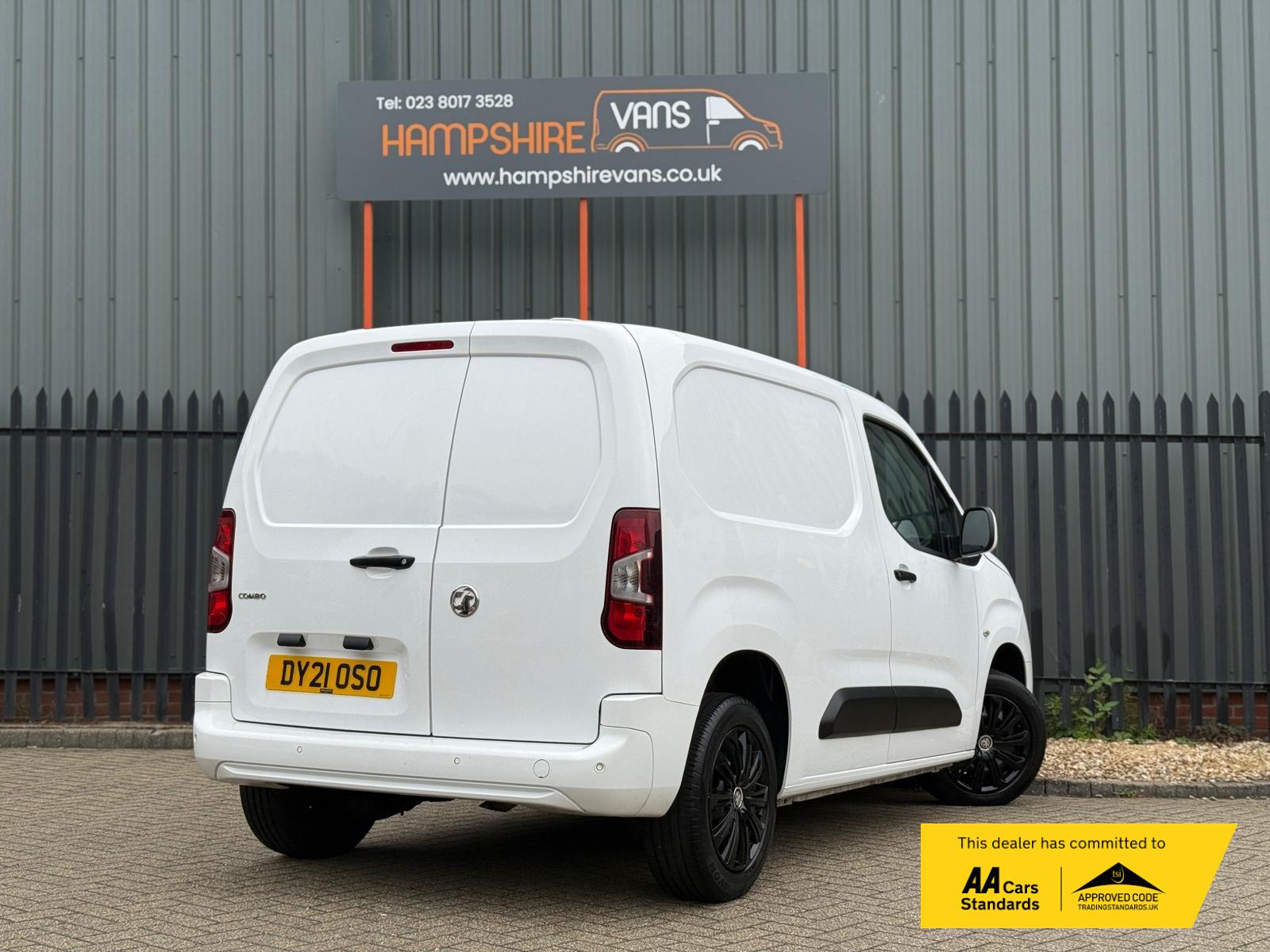 Vauxhall Combo 1.5 Turbo D 2300 Sportive Panel Van 4dr Diesel Manual L1 H1 Euro 6 (100 ps)