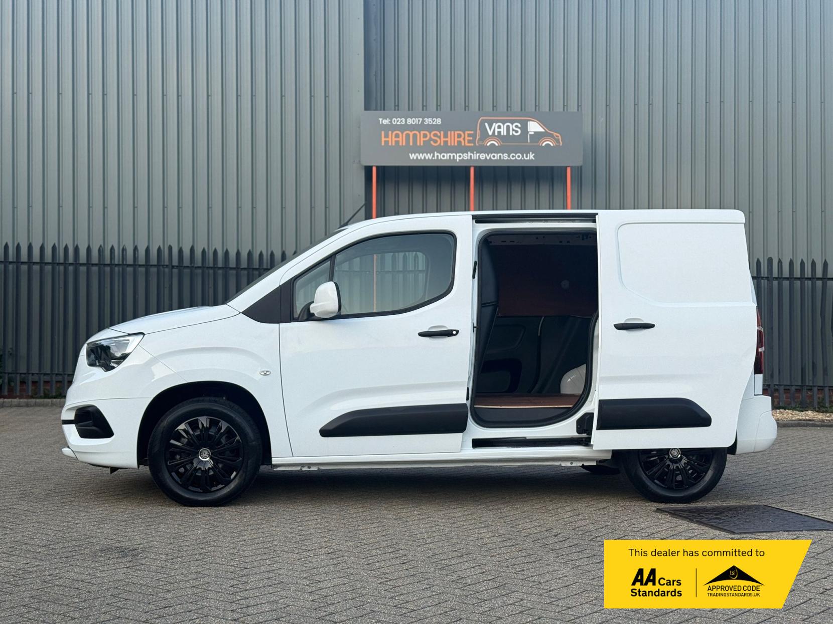 Vauxhall Combo 1.5 Turbo D 2300 Sportive Panel Van 4dr Diesel Manual L1 H1 Euro 6 (100 ps)