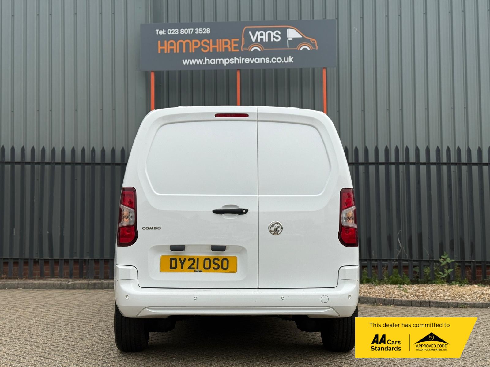Vauxhall Combo 1.5 Turbo D 2300 Sportive Panel Van 4dr Diesel Manual L1 H1 Euro 6 (100 ps)