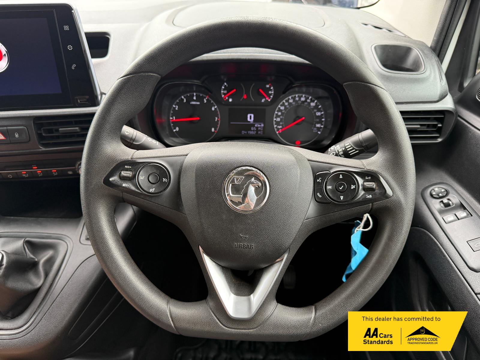 Vauxhall Combo 1.5 Turbo D 2300 Sportive Panel Van 4dr Diesel Manual L1 H1 Euro 6 (100 ps)