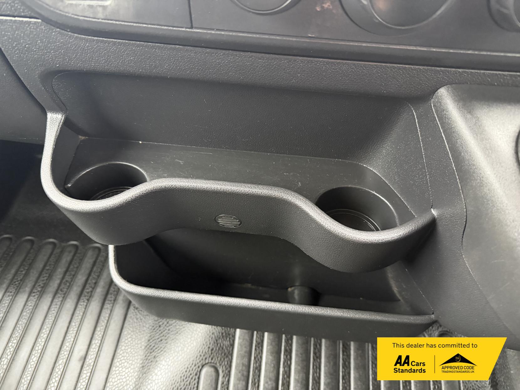 Nissan NV400 2.3 dCi 33 SE Panel Van 5dr Diesel Manual FWD L1 H1 Euro 6 (110 ps)