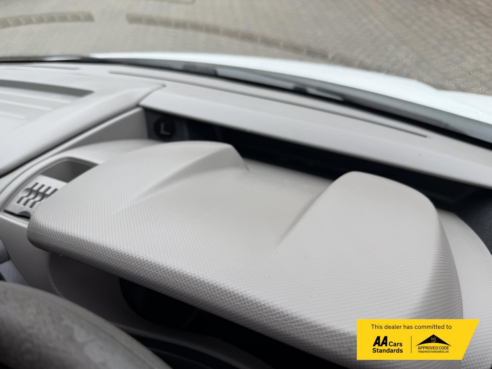 Nissan NV400 2.3 dCi 33 SE Panel Van 5dr Diesel Manual FWD L1 H1 Euro 6 (110 ps)