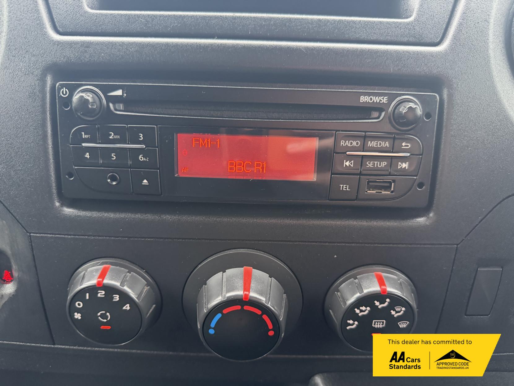 Nissan NV400 2.3 dCi 33 SE Panel Van 5dr Diesel Manual FWD L1 H1 Euro 6 (110 ps)