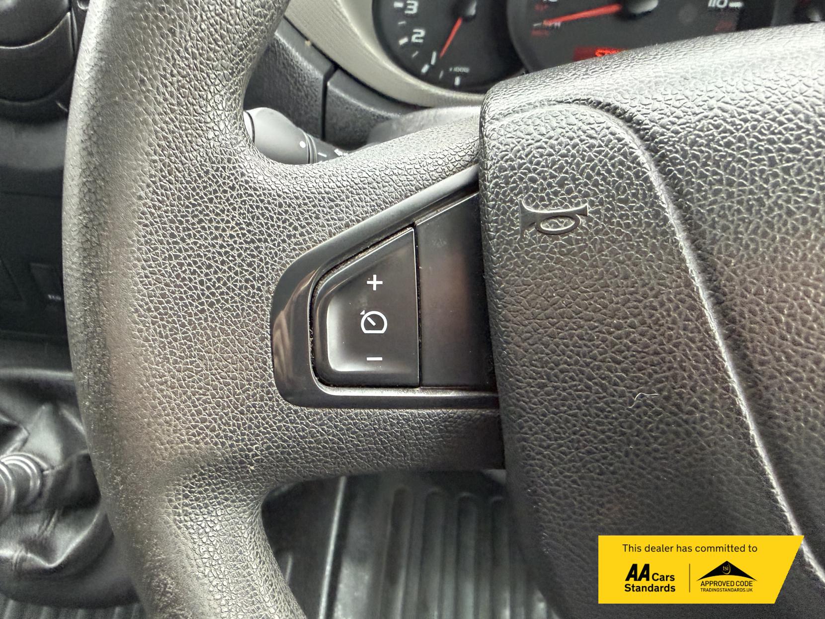 Nissan NV400 2.3 dCi 33 SE Panel Van 5dr Diesel Manual FWD L1 H1 Euro 6 (110 ps)