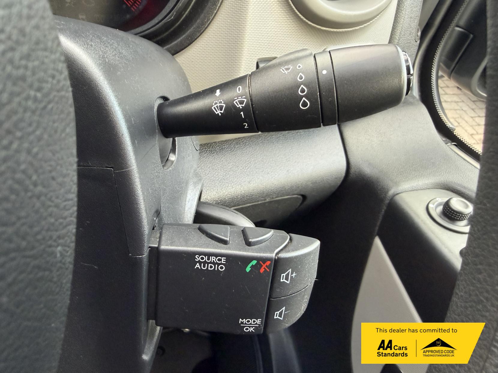 Renault Trafic 1.6 dCi ENERGY 29 Business+ Panel Van 5dr Diesel Manual LWB Standard Roof Euro 6 (s/s) (125 ps)