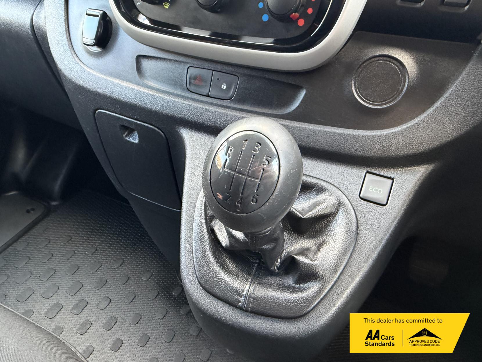 Renault Trafic 1.6 dCi ENERGY 29 Business+ Panel Van 5dr Diesel Manual LWB Standard Roof Euro 6 (s/s) (125 ps)