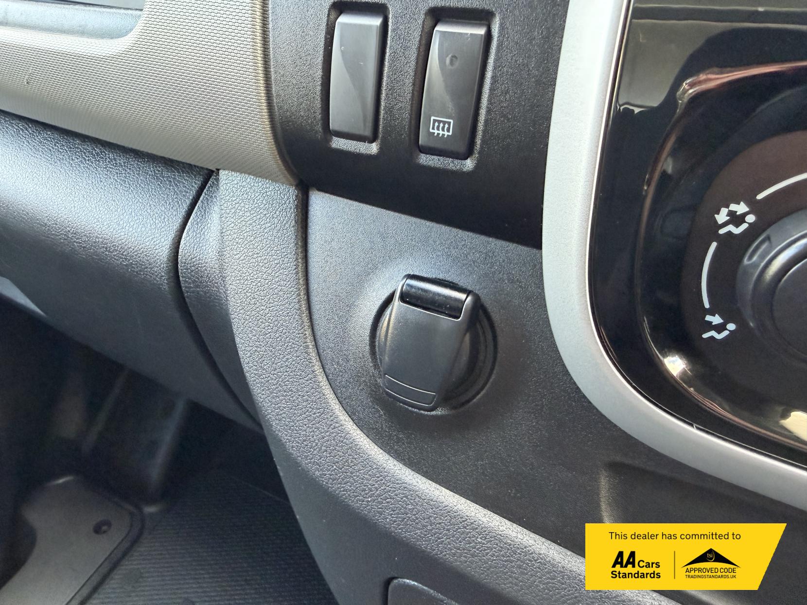 Renault Trafic 1.6 dCi ENERGY 29 Business+ Panel Van 5dr Diesel Manual LWB Standard Roof Euro 6 (s/s) (125 ps)