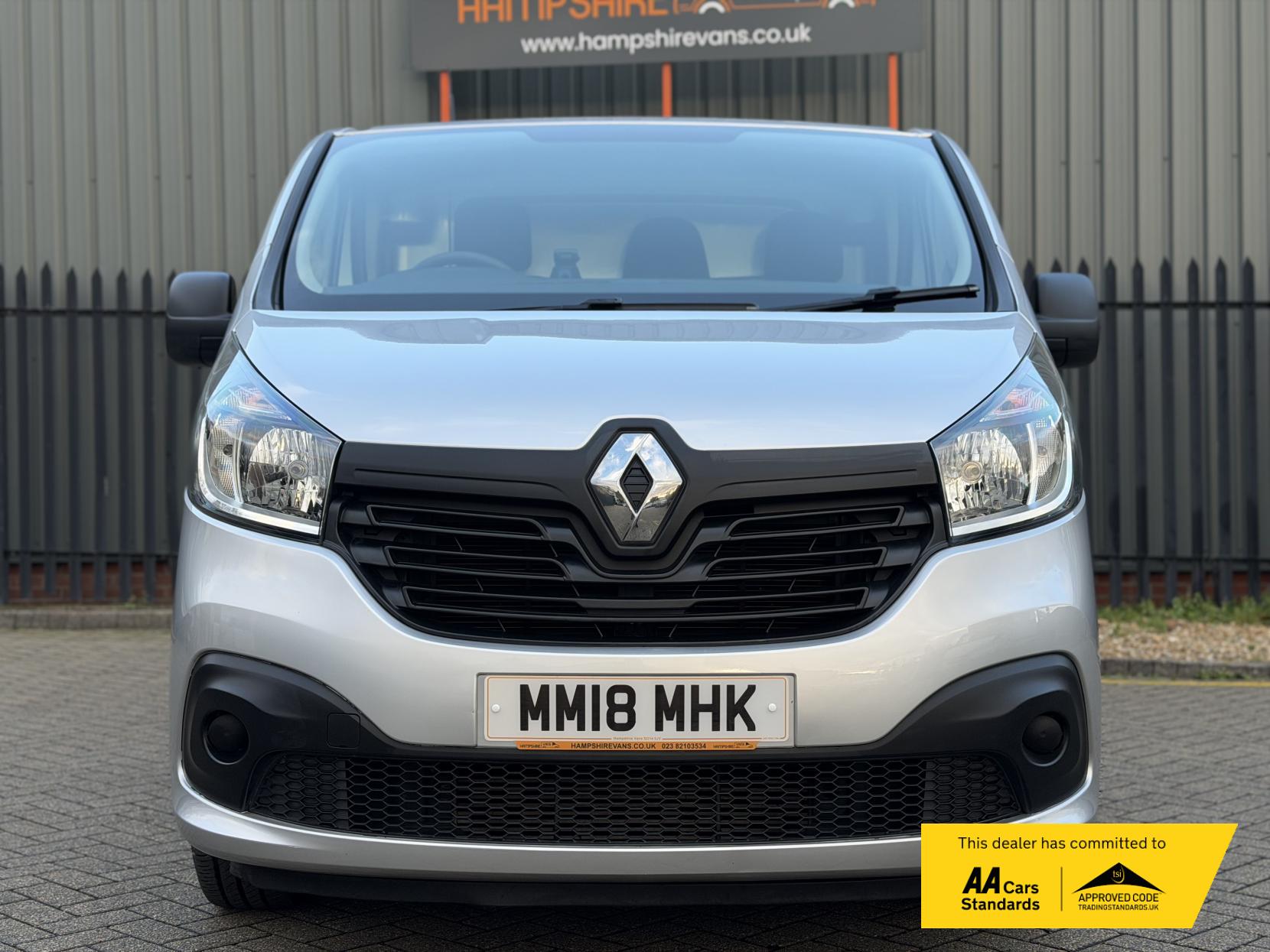 Renault Trafic 1.6 dCi ENERGY 29 Business+ Panel Van 5dr Diesel Manual LWB Standard Roof Euro 6 (s/s) (125 ps)