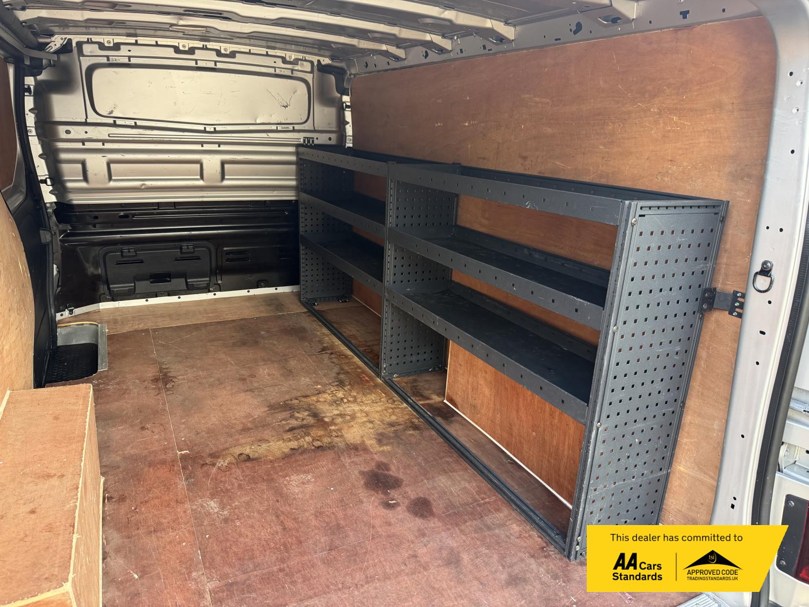 Renault Trafic 1.6 dCi ENERGY 29 Business+ Panel Van 5dr Diesel Manual LWB Standard Roof Euro 6 (s/s) (125 ps)