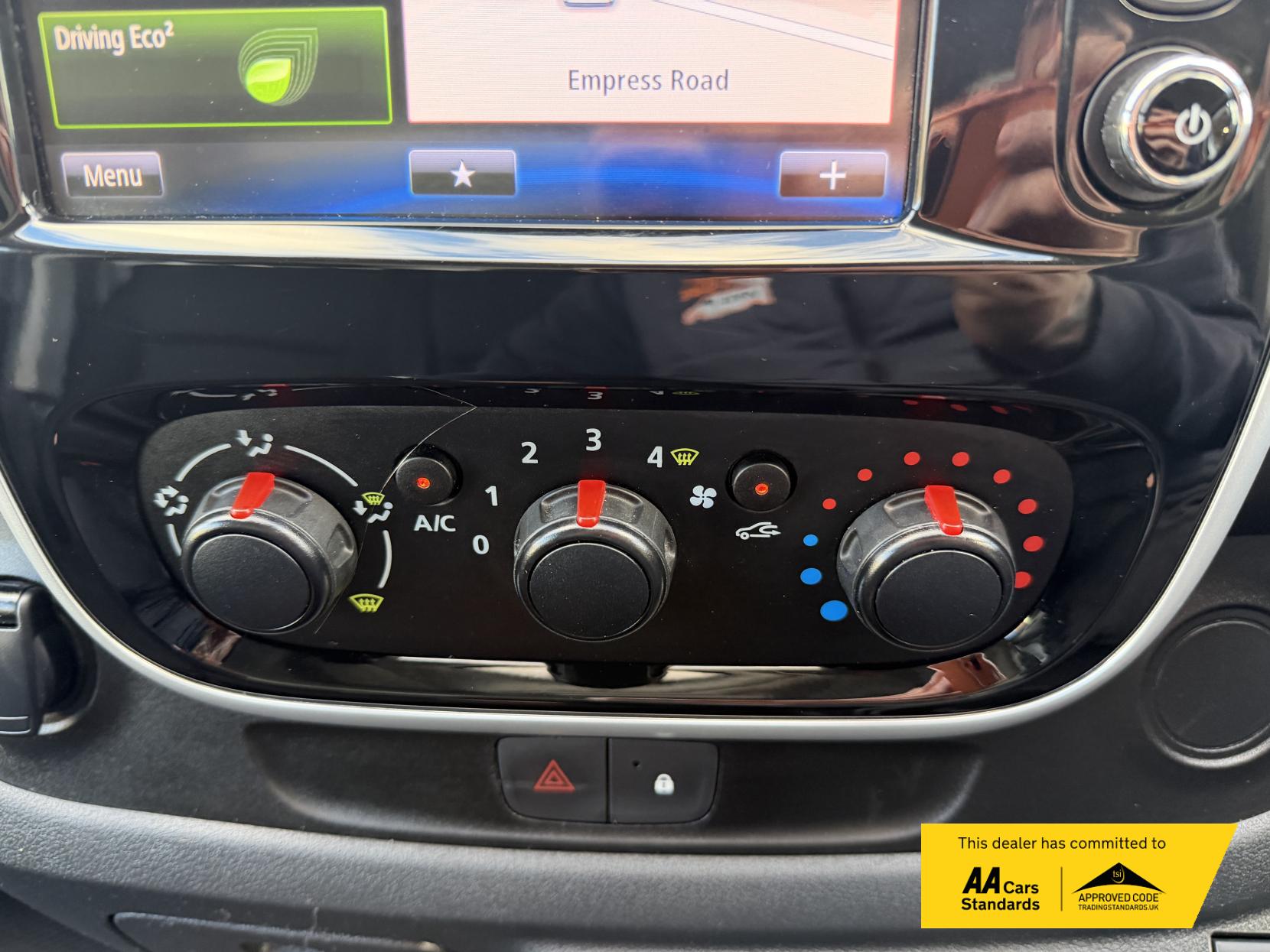 Renault Trafic 1.6 dCi ENERGY 29 Business+ Panel Van 5dr Diesel Manual LWB Standard Roof Euro 6 (s/s) (125 ps)