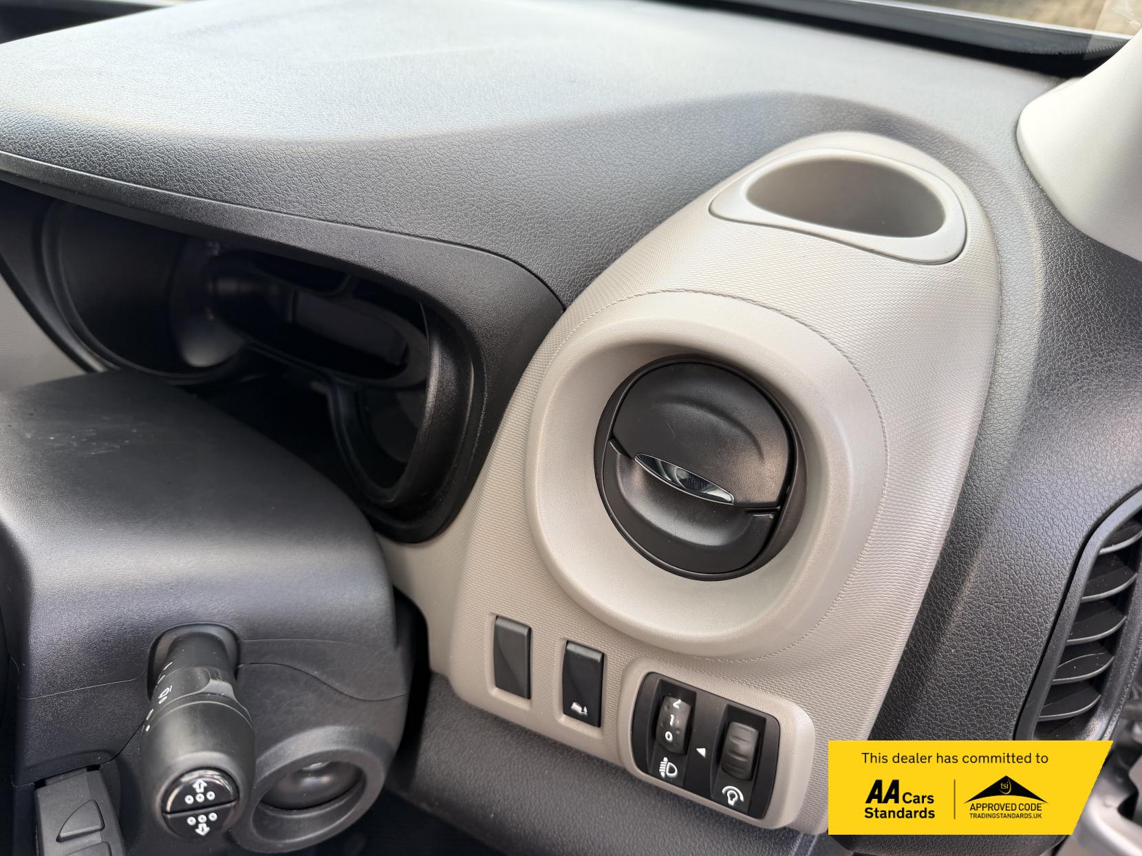 Renault Trafic 1.6 dCi ENERGY 29 Business+ Panel Van 5dr Diesel Manual LWB Standard Roof Euro 6 (s/s) (125 ps)