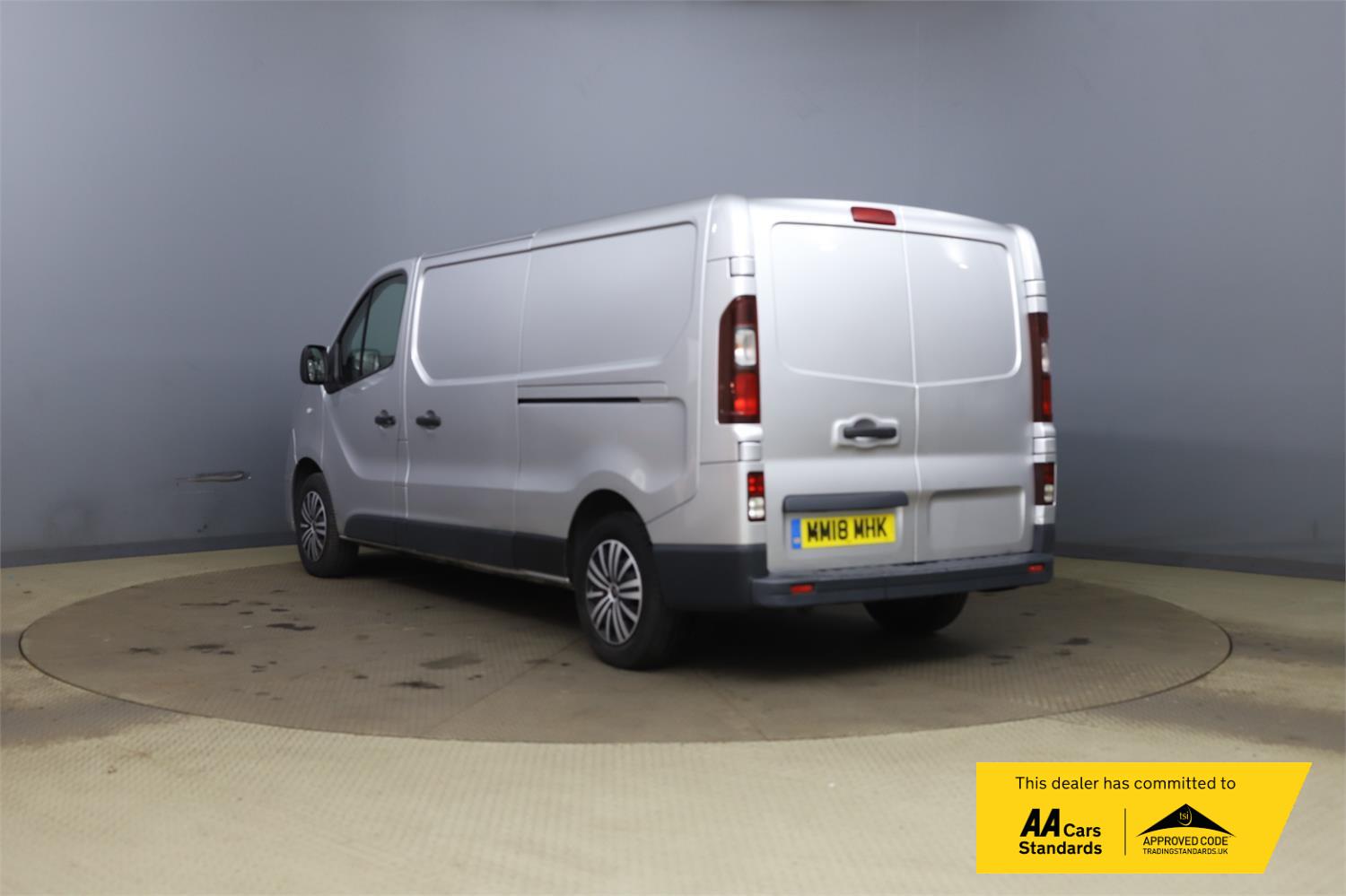 Renault Trafic 1.6 dCi ENERGY 29 Business+ Panel Van 5dr Diesel Manual LWB Standard Roof Euro 6 (s/s) (125 ps)