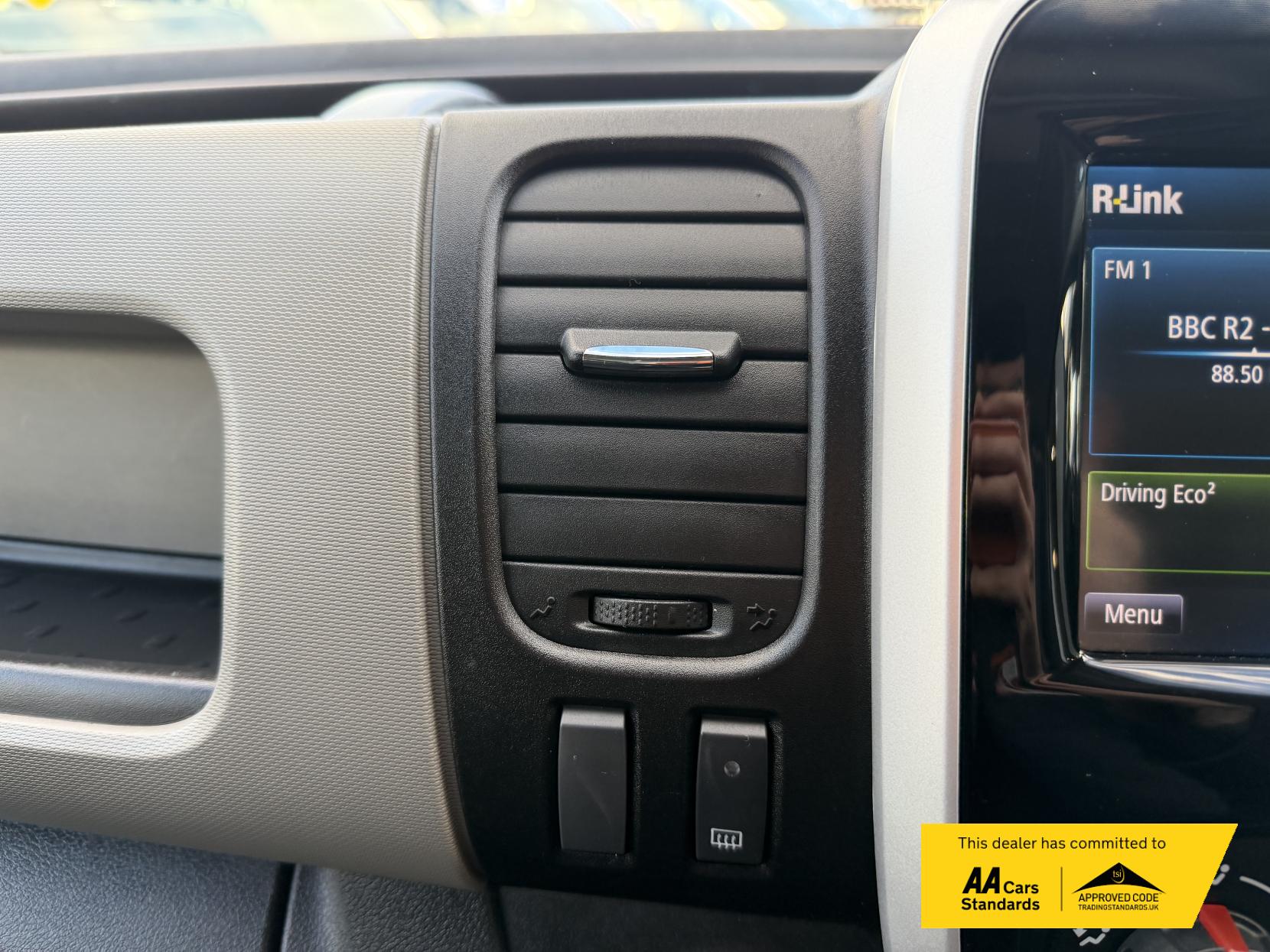 Renault Trafic 1.6 dCi ENERGY 29 Business+ Panel Van 5dr Diesel Manual LWB Standard Roof Euro 6 (s/s) (125 ps)