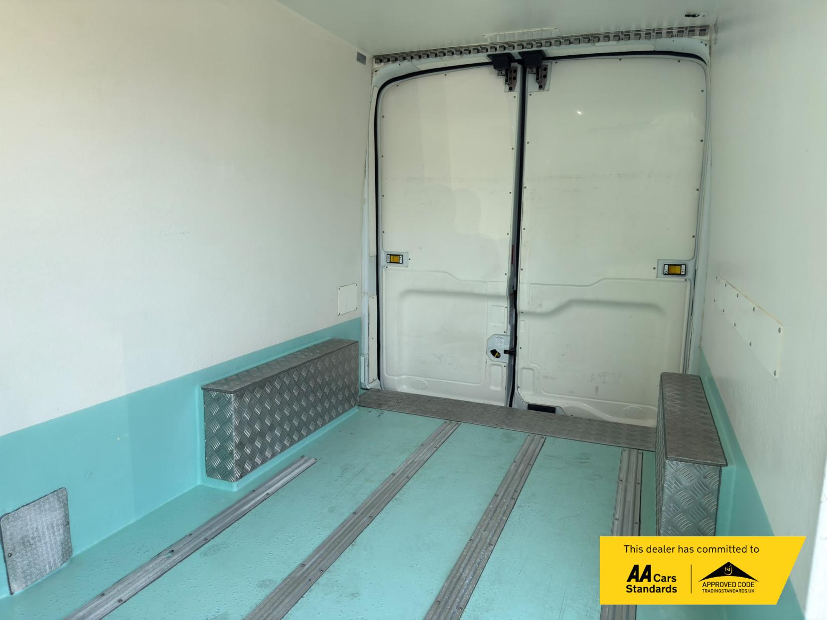 2022 Ford Transit 2.0 350 EcoBlue Trend Panel Van 5dr Diesel Manual FWD L3 H2 Euro 6 (s/s) (130 ps) - Thumbnail 19