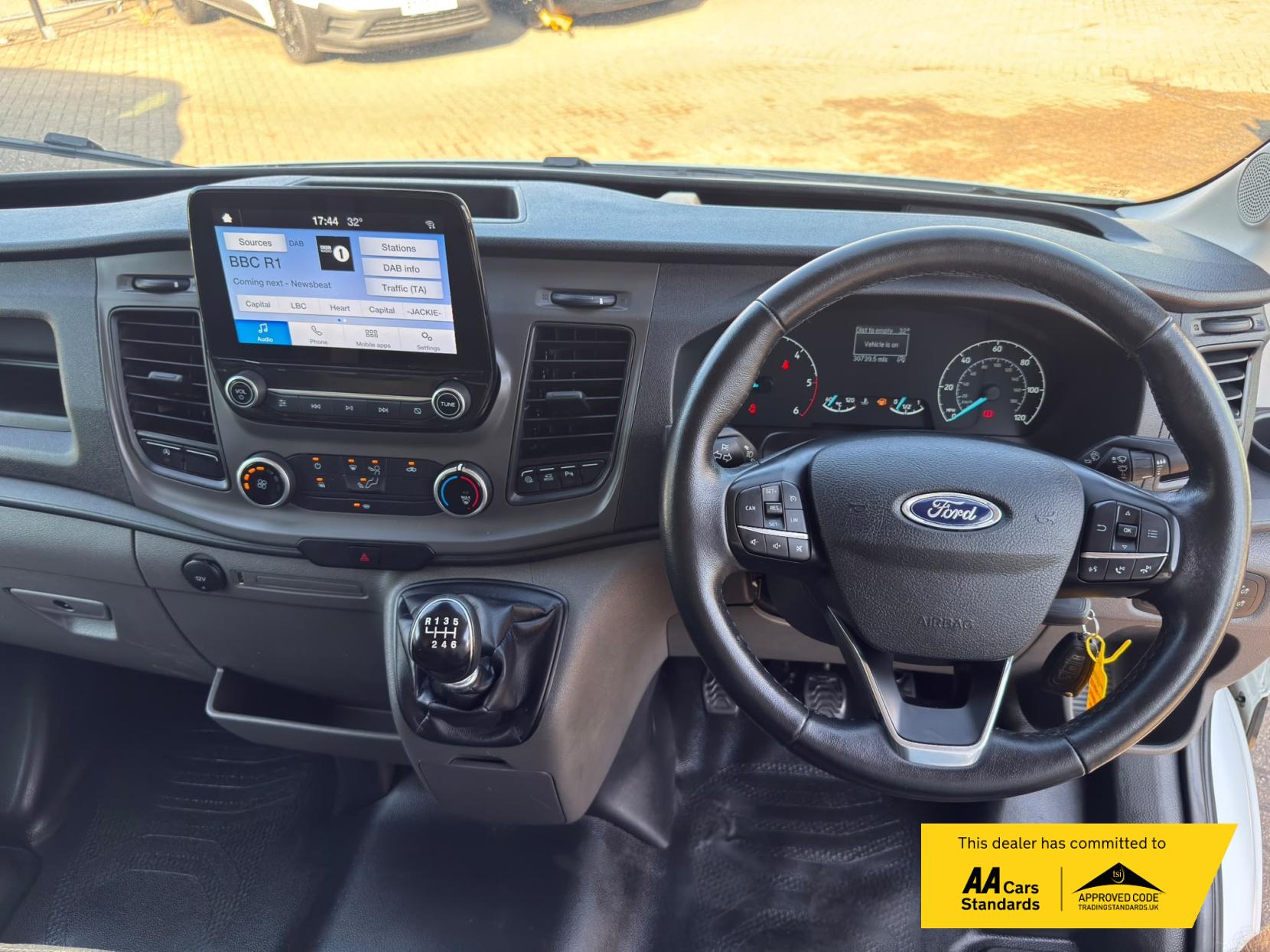 2022 Ford Transit 2.0 350 EcoBlue Trend Panel Van 5dr Diesel Manual FWD L3 H2 Euro 6 (s/s) (130 ps) - Thumbnail 53