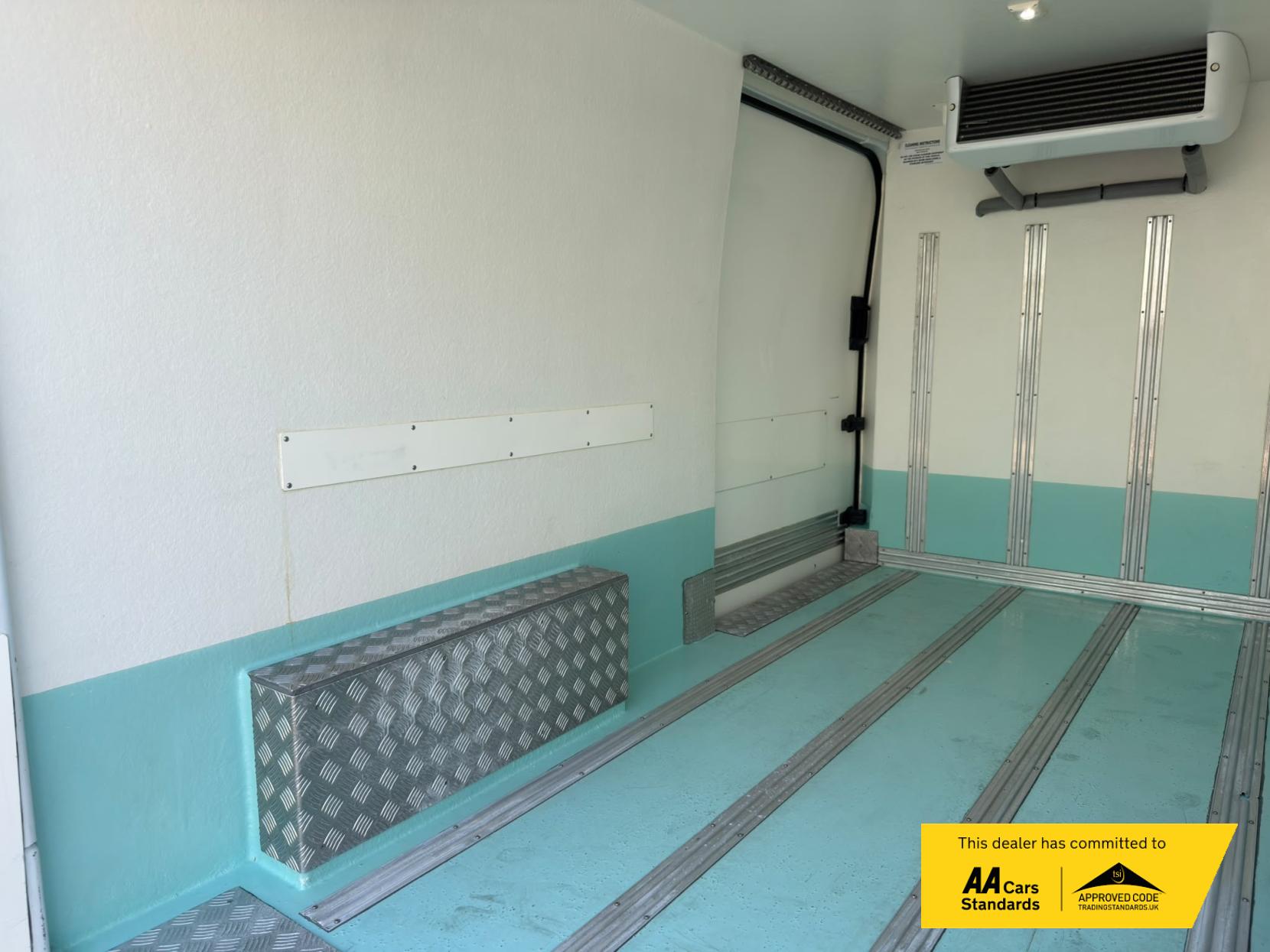 2022 Ford Transit 2.0 350 EcoBlue Trend Panel Van 5dr Diesel Manual FWD L3 H2 Euro 6 (s/s) (130 ps) - Thumbnail 13