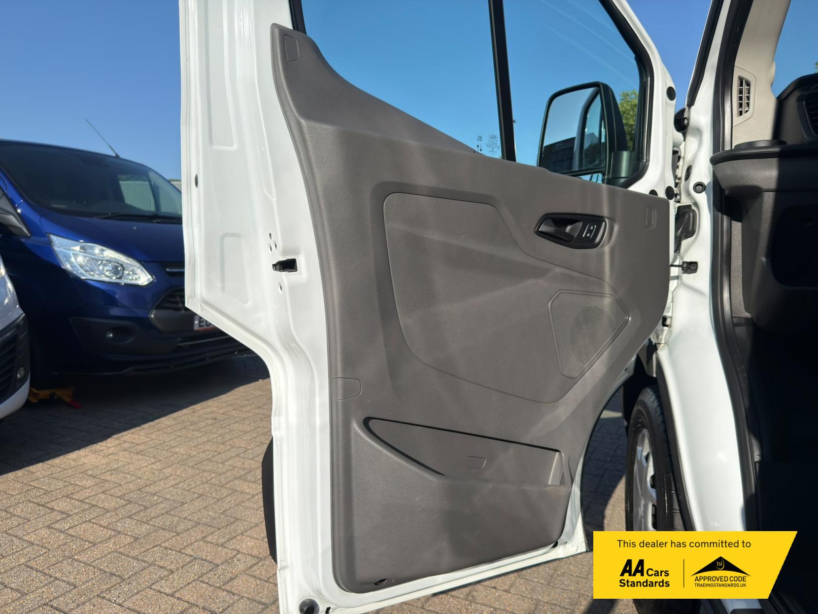 2022 Ford Transit 2.0 350 EcoBlue Trend Panel Van 5dr Diesel Manual FWD L3 H2 Euro 6 (s/s) (130 ps) - Thumbnail 30