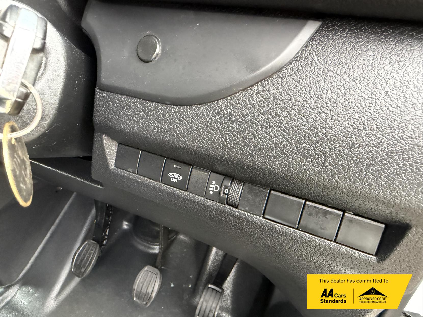 Vauxhall Vivaro 1.5 Turbo D 2900 Pro Panel Van 6dr Diesel Manual L2 H1 Euro 6 (s/s) (100 ps)