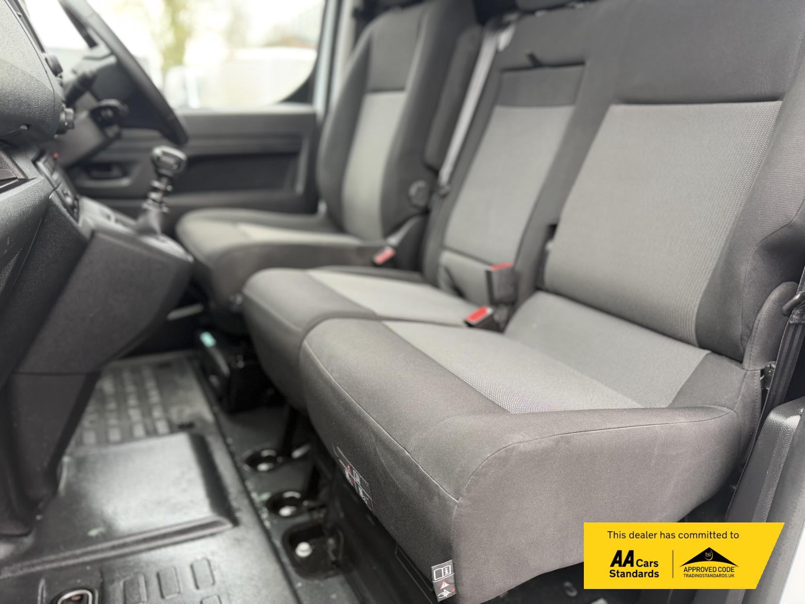 Vauxhall Vivaro 1.5 Turbo D 2900 Pro Panel Van 6dr Diesel Manual L2 H1 Euro 6 (s/s) (100 ps)