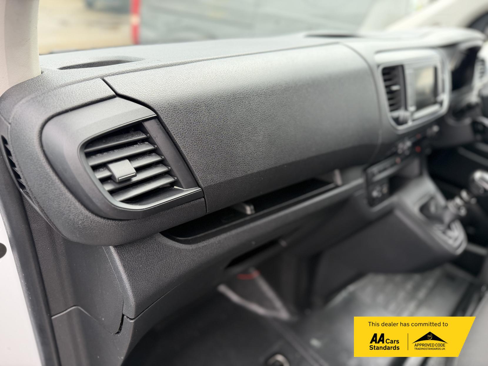 Vauxhall Vivaro 1.5 Turbo D 2900 Pro Panel Van 6dr Diesel Manual L2 H1 Euro 6 (s/s) (100 ps)