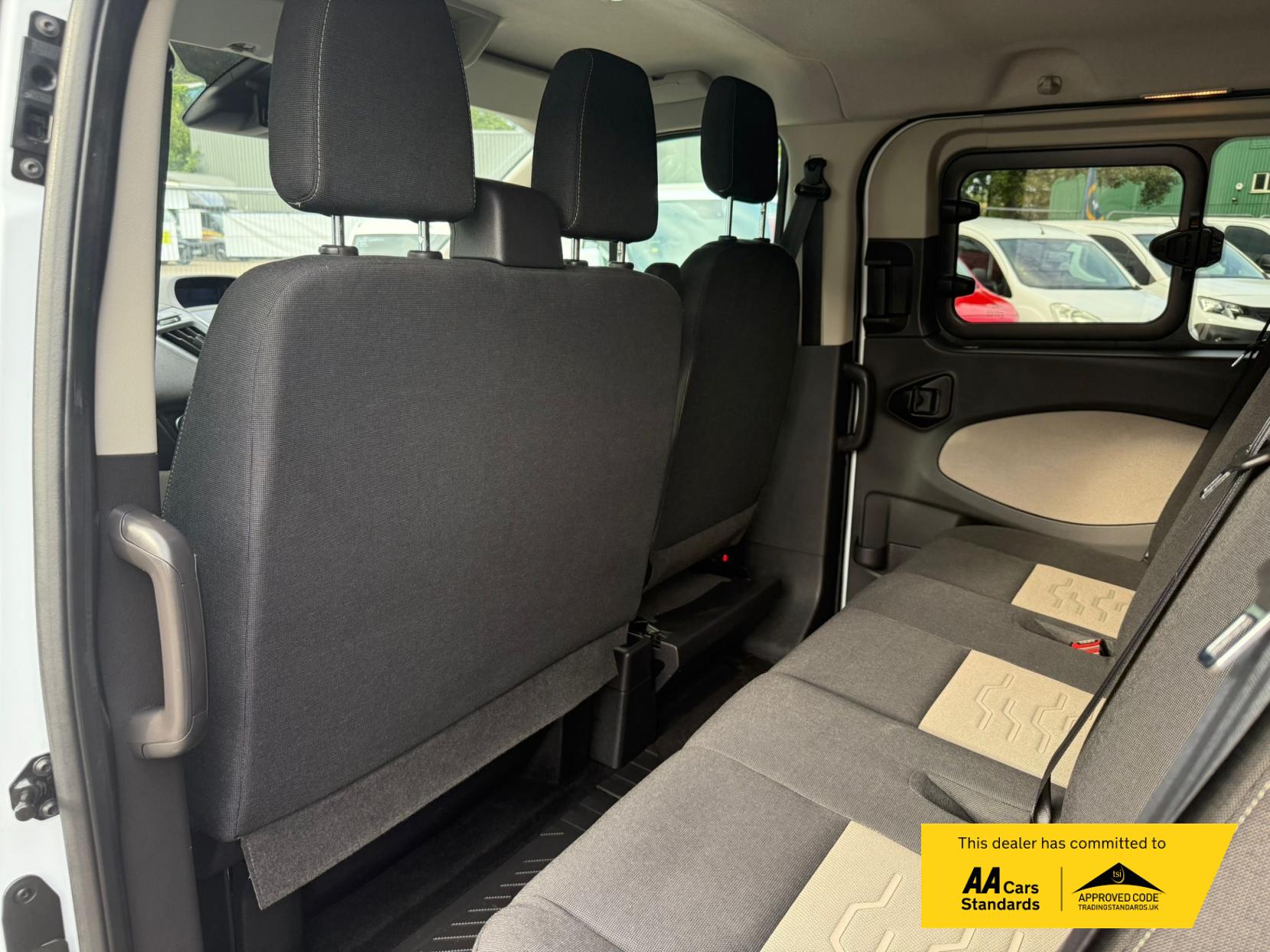 Ford Transit Custom 2.0 TDCi 310 Limited Combi Van 6dr Diesel Automatic L1 H1 (169 g/km, 168 bhp)