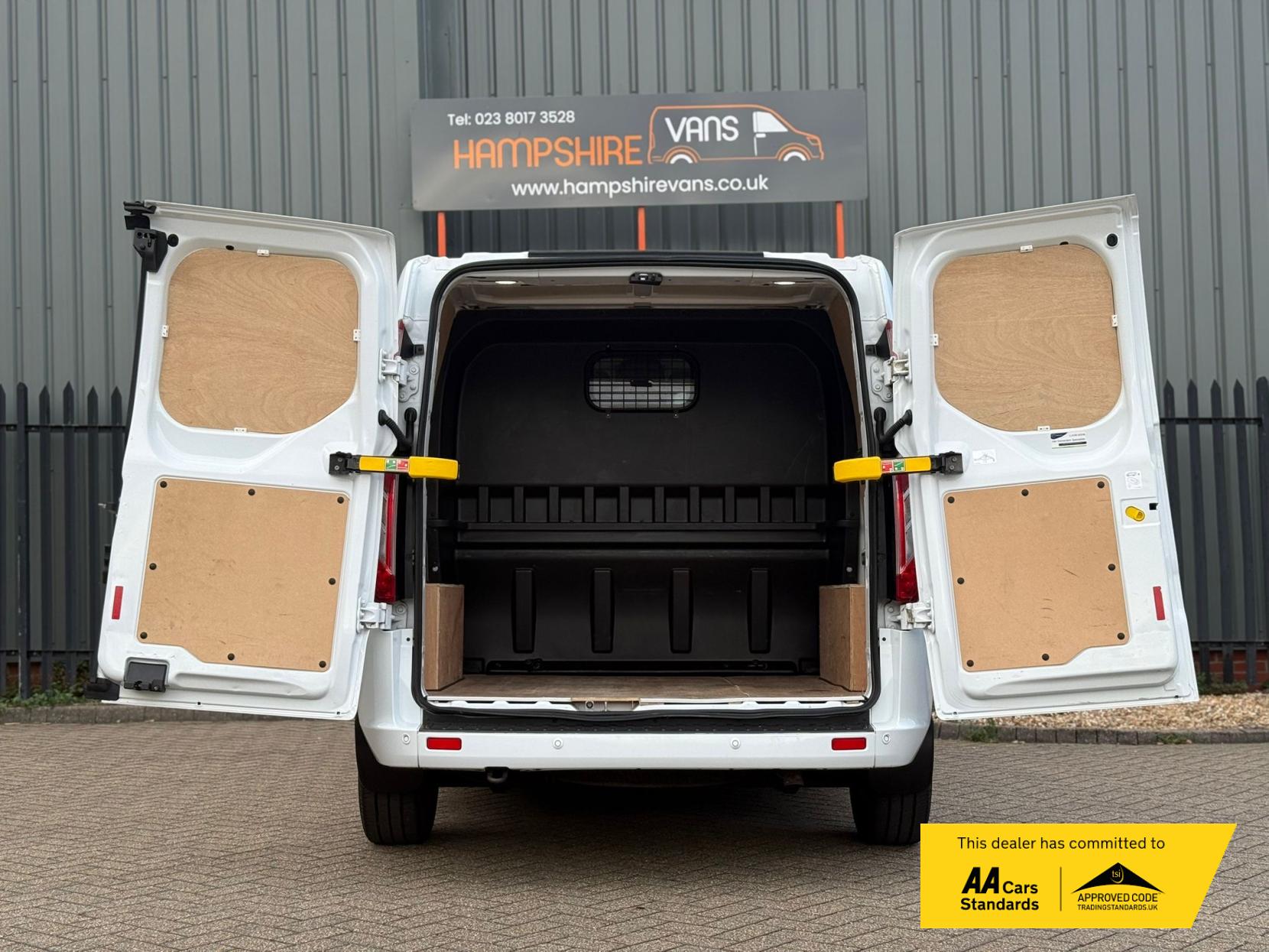 Ford Transit Custom 2.0 TDCi 310 Limited Combi Van 6dr Diesel Automatic L1 H1 (169 g/km, 168 bhp)
