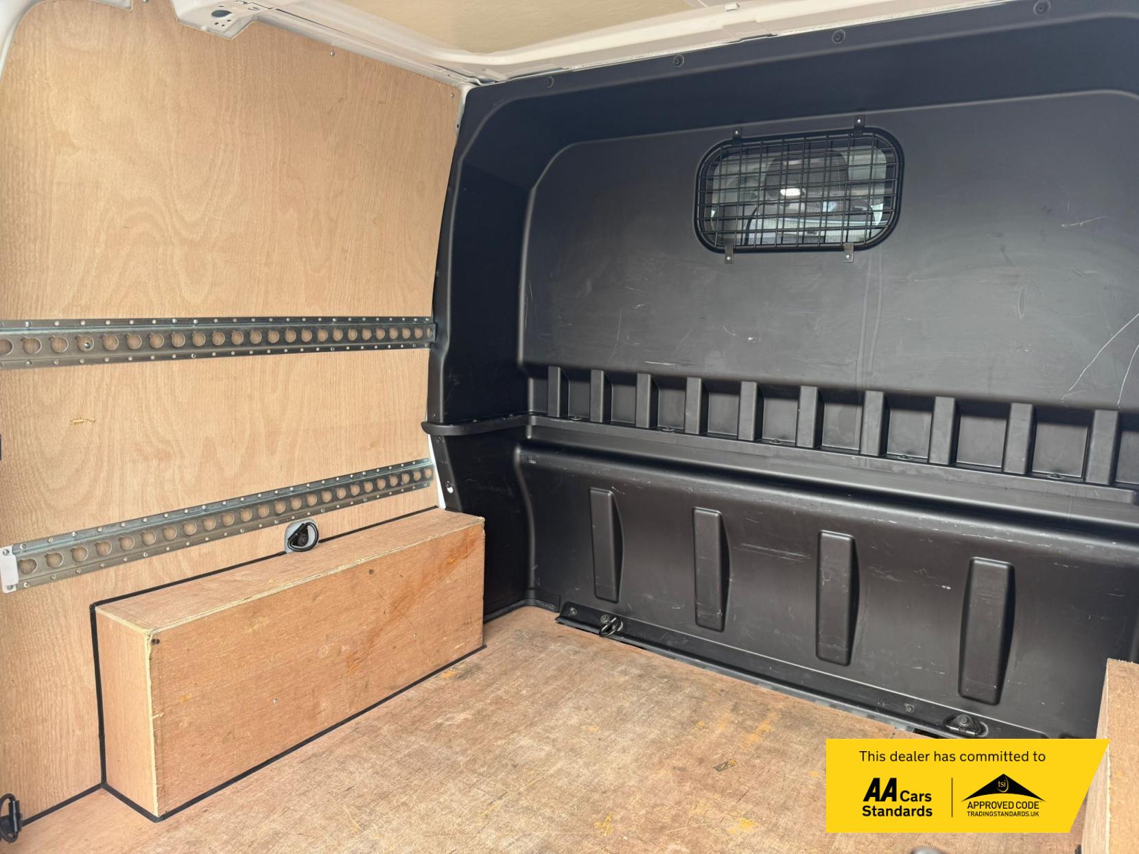 Ford Transit Custom 2.0 TDCi 310 Limited Combi Van 6dr Diesel Automatic L1 H1 (169 g/km, 168 bhp)