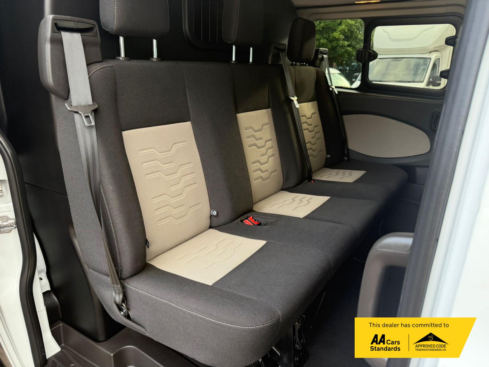 Ford Transit Custom 2.0 TDCi 310 Limited Combi Van 6dr Diesel Automatic L1 H1 (169 g/km, 168 bhp)
