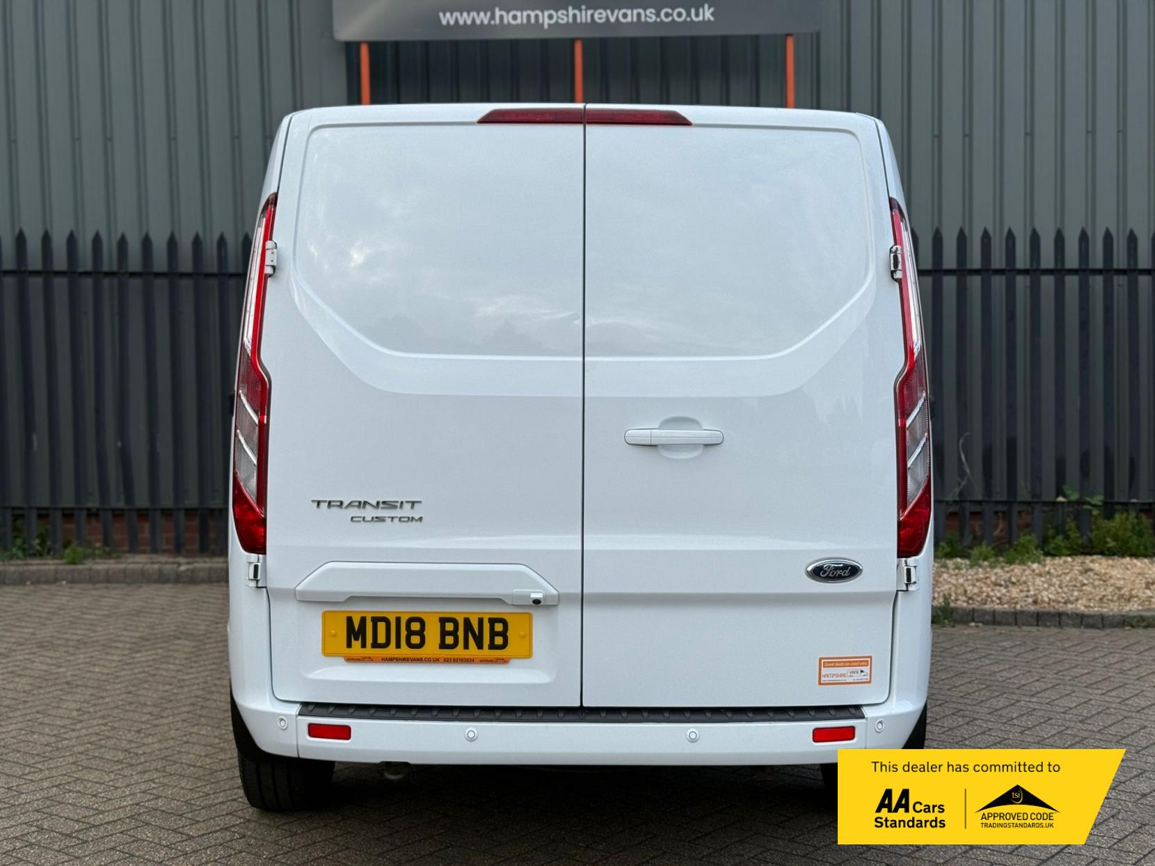 Ford Transit Custom 2.0 TDCi 310 Limited Combi Van 6dr Diesel Automatic L1 H1 (169 g/km, 168 bhp)