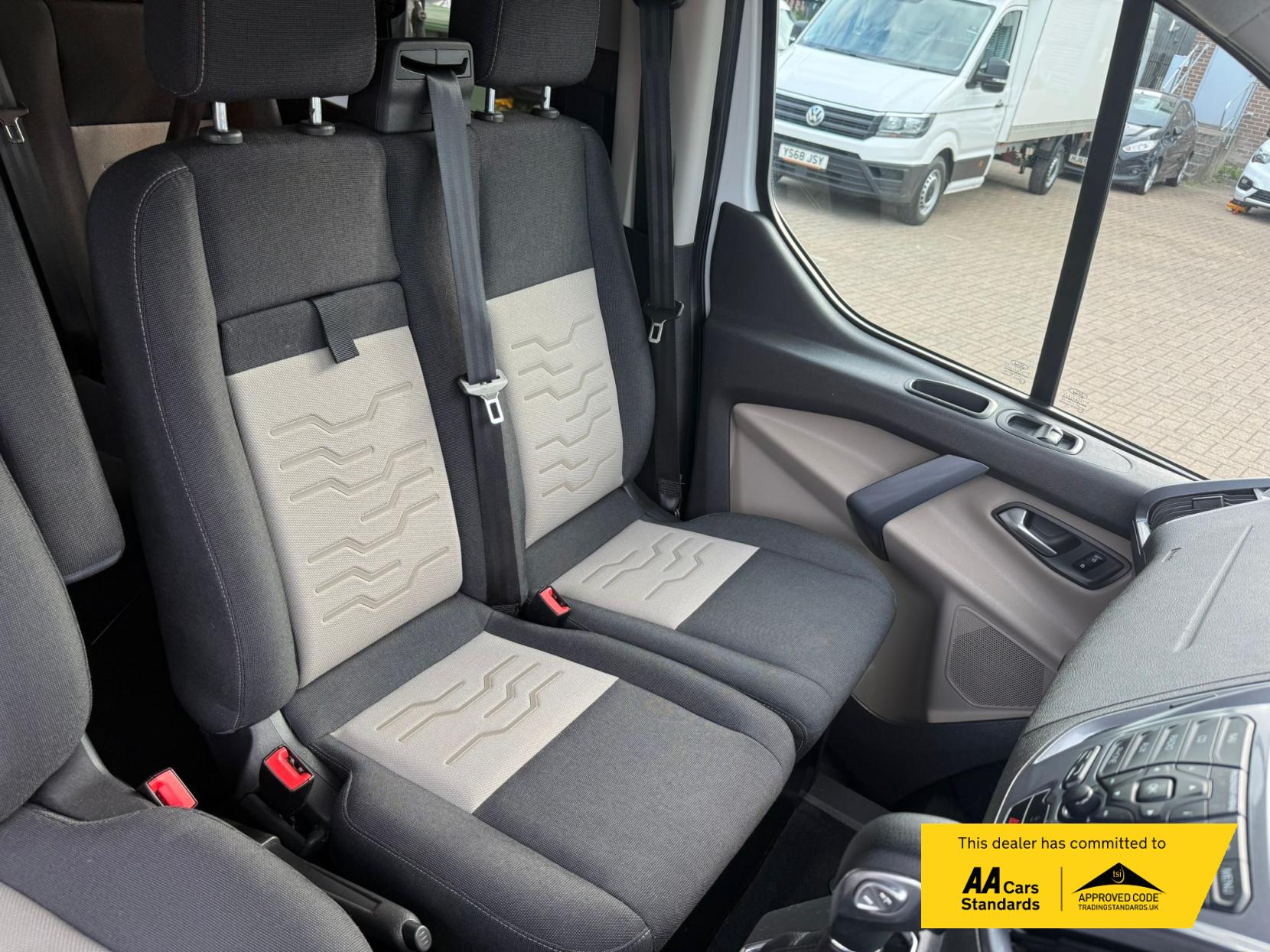 Ford Transit Custom 2.0 TDCi 310 Limited Combi Van 6dr Diesel Automatic L1 H1 (169 g/km, 168 bhp)