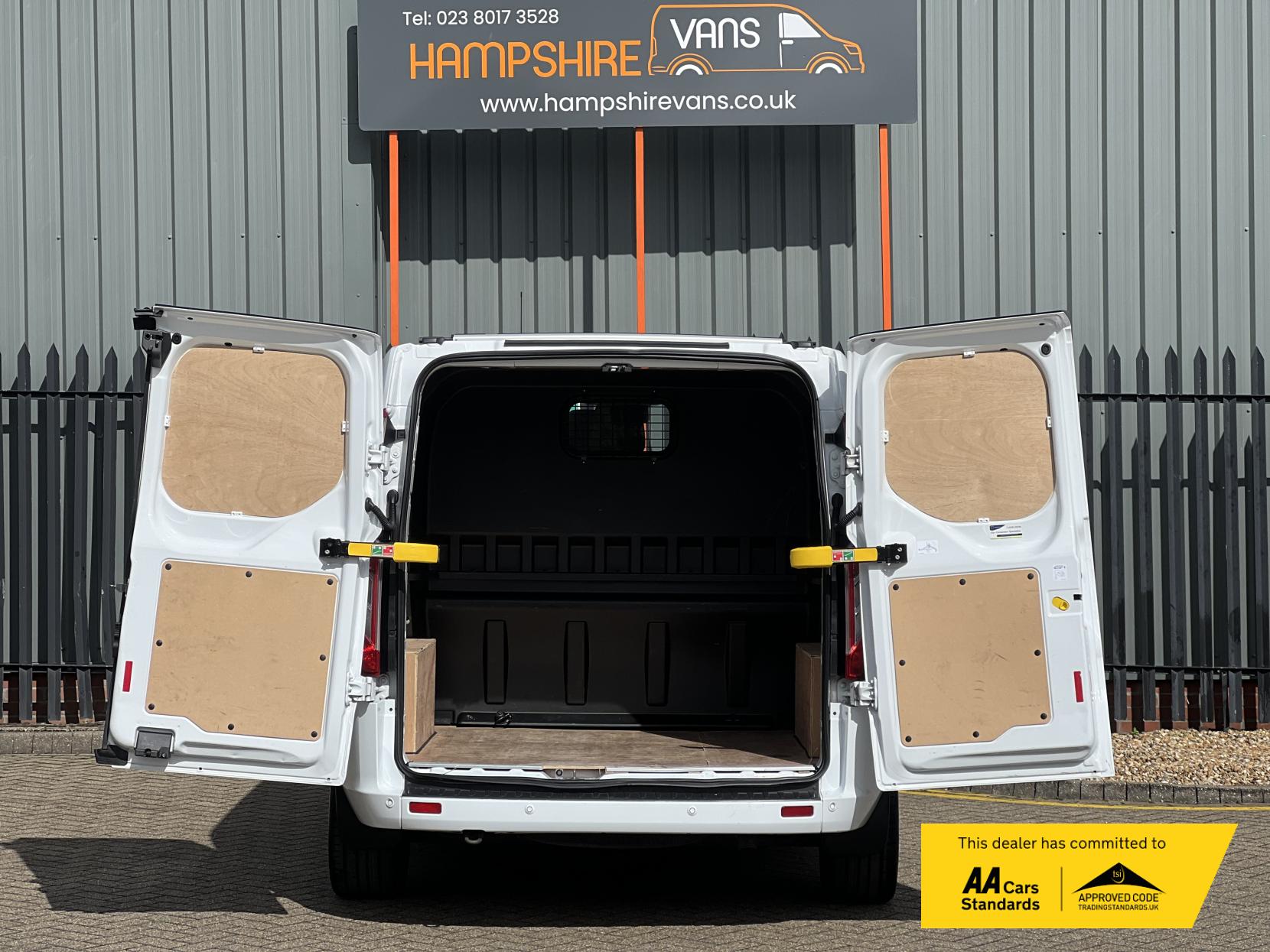Ford Transit Custom 2.0 TDCi 310 Limited Combi Van 6dr Diesel Automatic L1 H1 (169 g/km, 168 bhp)