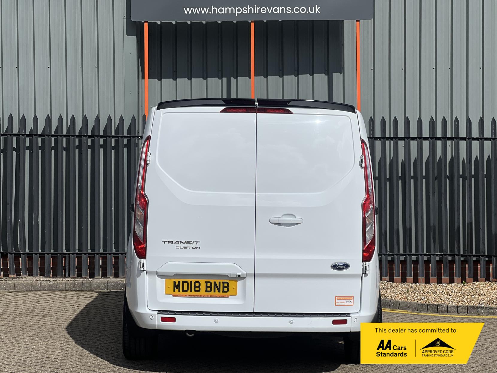 Ford Transit Custom 2.0 TDCi 310 Limited Combi Van 6dr Diesel Automatic L1 H1 (169 g/km, 168 bhp)