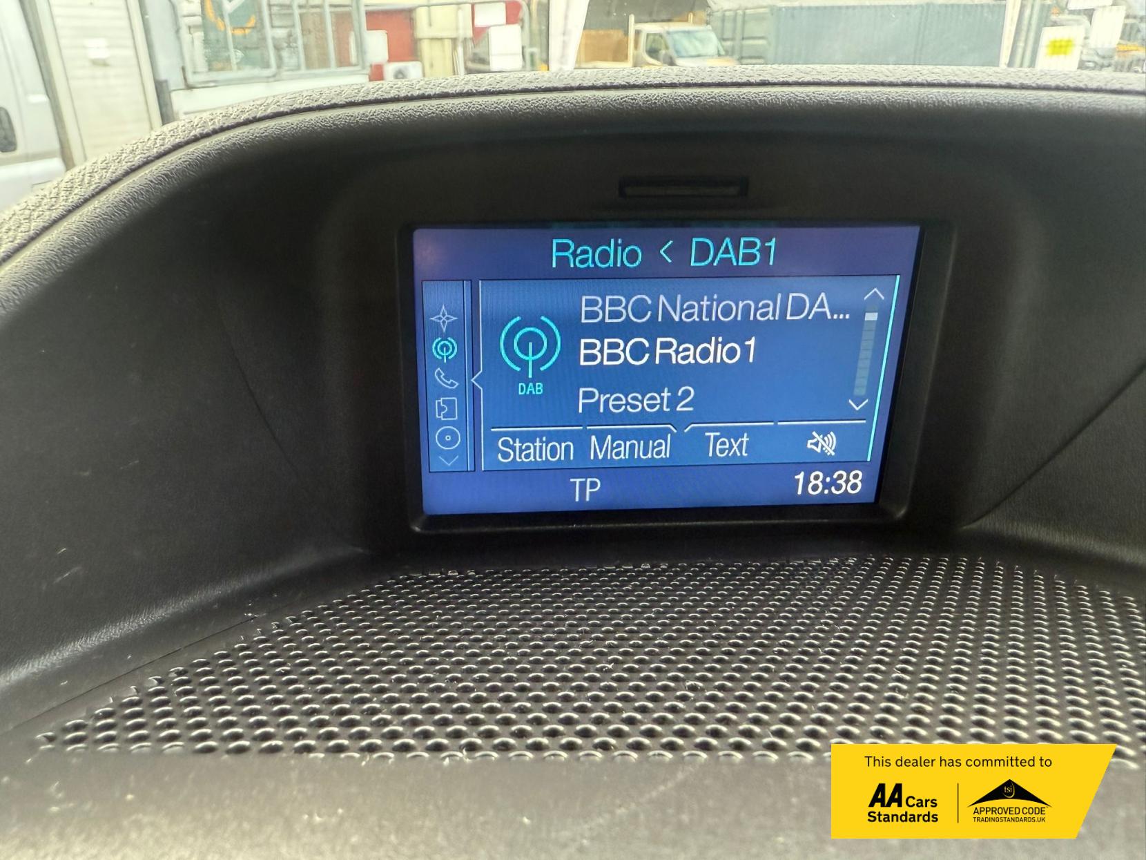 Ford Transit Custom 2.0 TDCi 310 Limited Combi Van 6dr Diesel Automatic L1 H1 (169 g/km, 168 bhp)