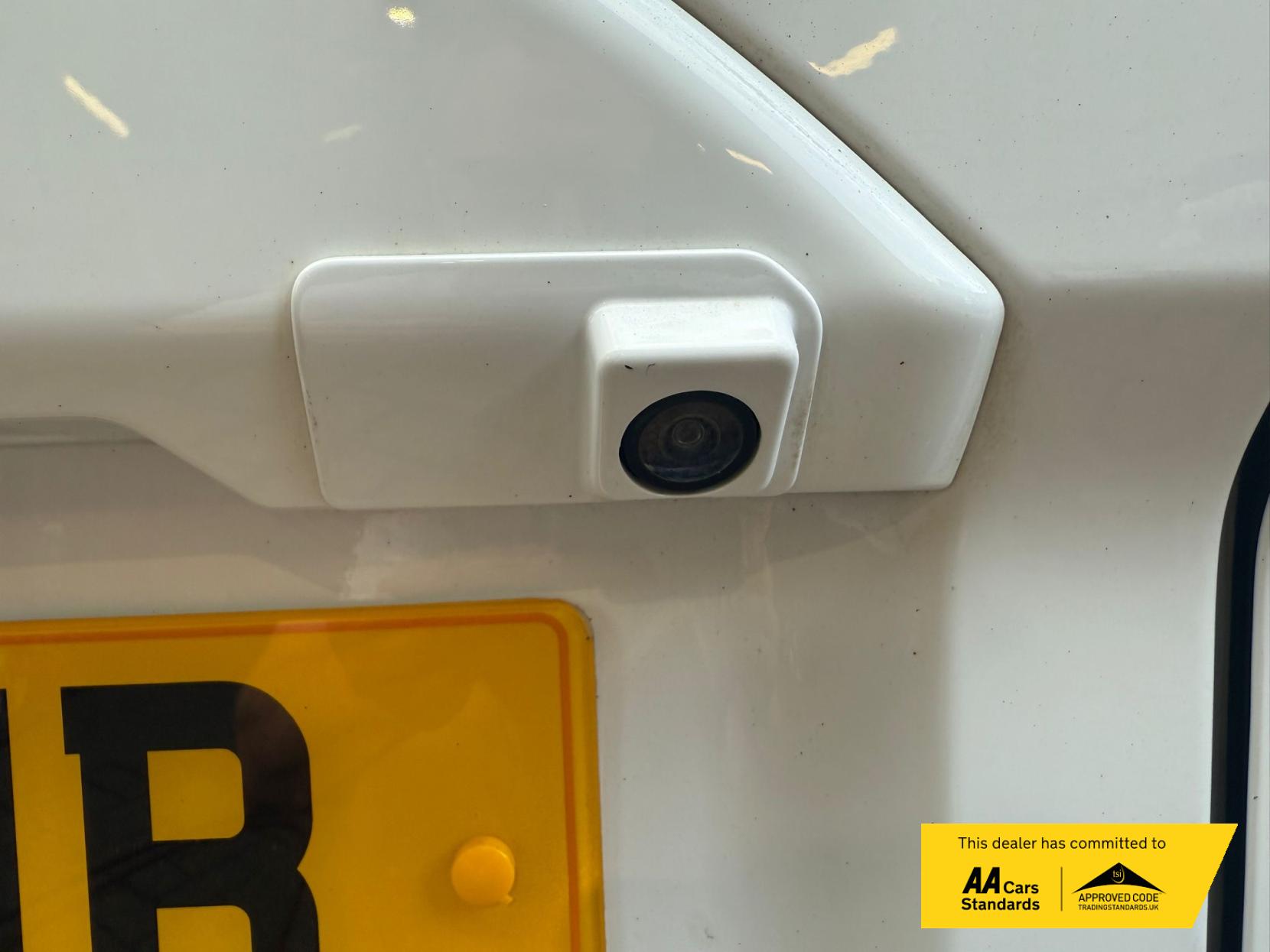 Ford Transit Custom 2.0 TDCi 310 Limited Combi Van 6dr Diesel Automatic L1 H1 (169 g/km, 168 bhp)