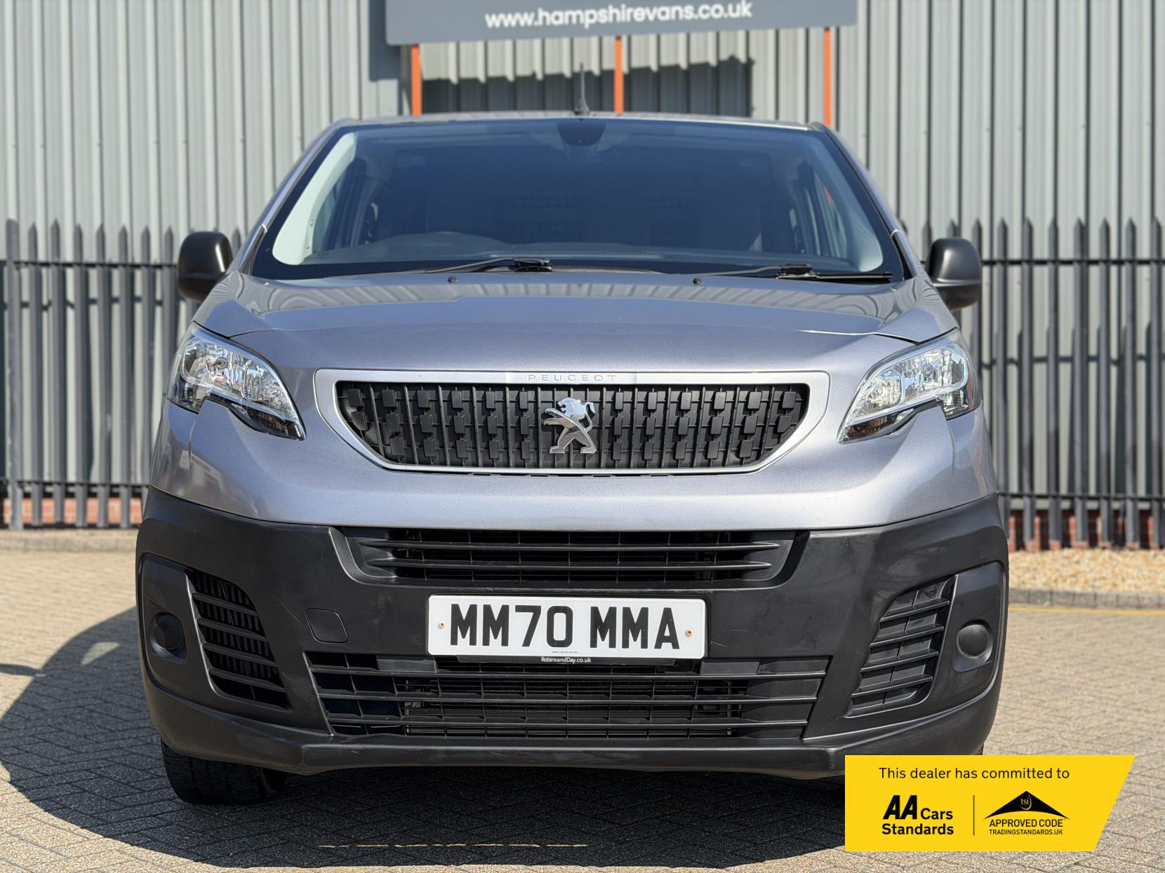 Peugeot Expert 1.5 BlueHDi 1000 Professional Compact Panel Van 6dr Diesel Manual SWB Euro 6 (s/s) (100 bhp)