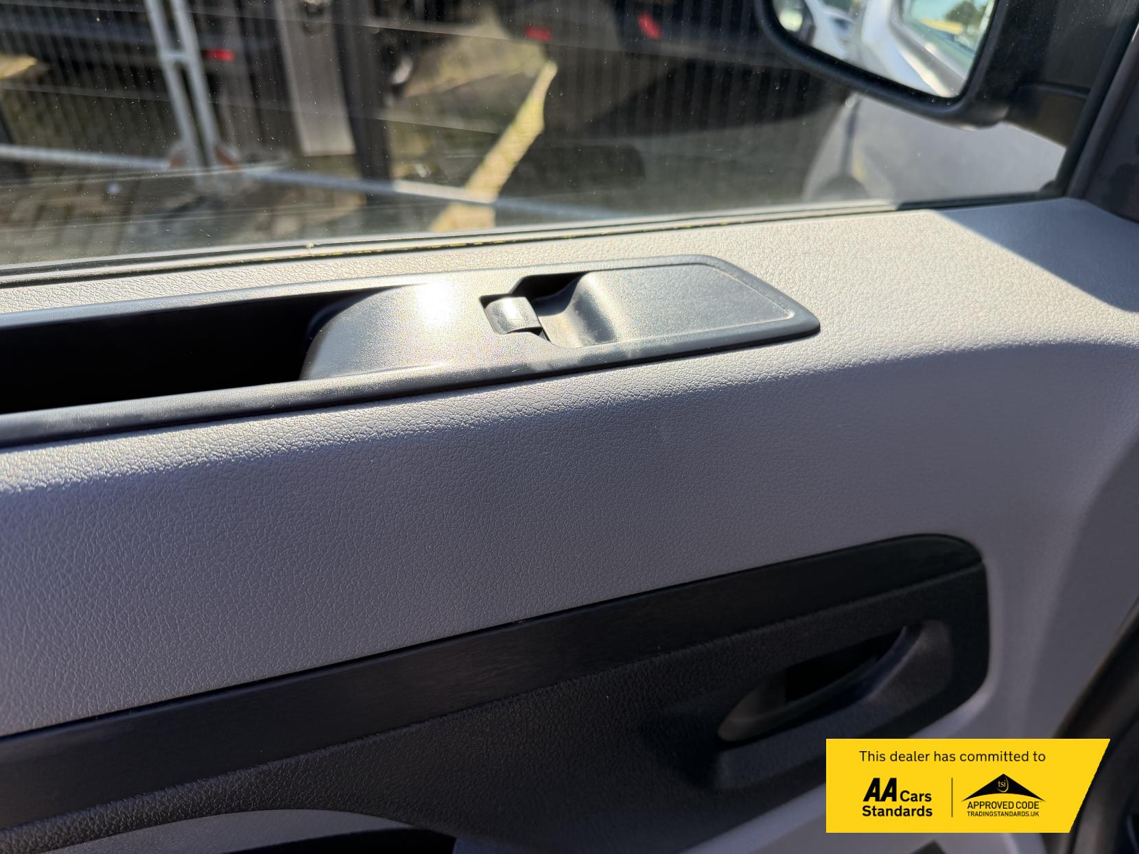 Peugeot Expert 1.5 BlueHDi 1000 Professional Compact Panel Van 6dr Diesel Manual SWB Euro 6 (s/s) (100 bhp)