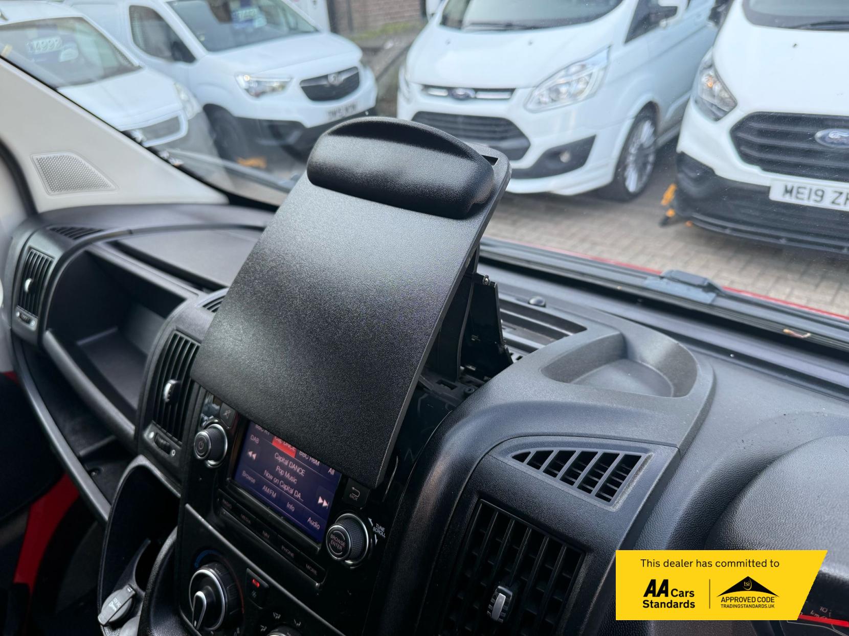 Peugeot Boxer 2.2 BlueHDi 335 Professional Panel Van 5dr Diesel Manual L3 H2 Euro 6 (s/s) (140 ps)