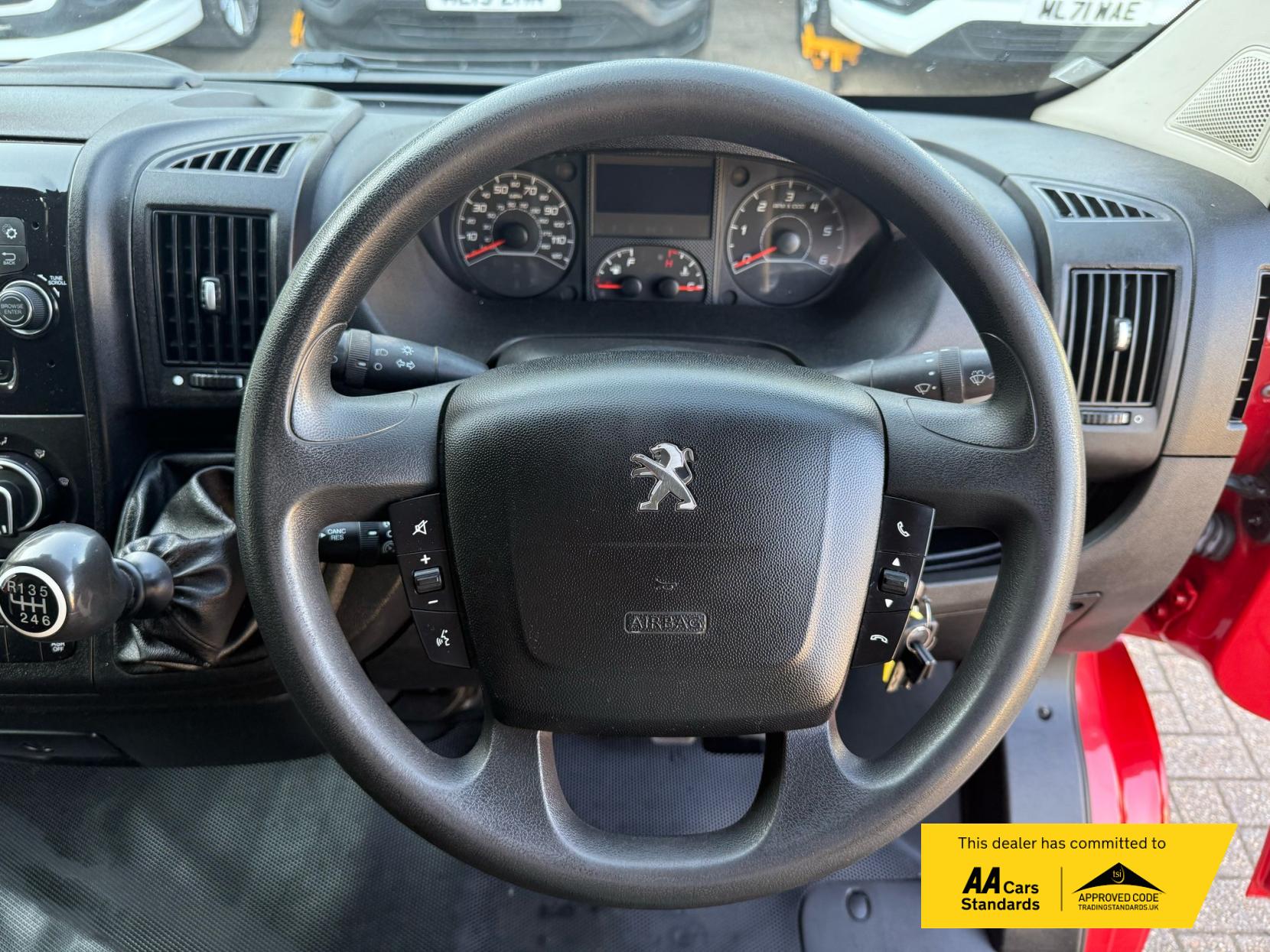 Peugeot Boxer 2.2 BlueHDi 335 Professional Panel Van 5dr Diesel Manual L3 H2 Euro 6 (s/s) (140 ps)