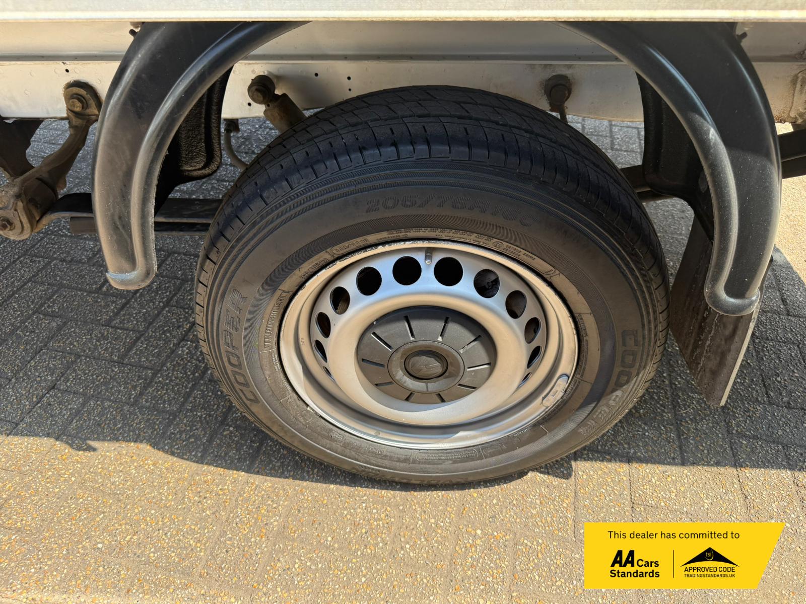 Volkswagen Crafter 2.0 Startline Luton (2011 - 2020)