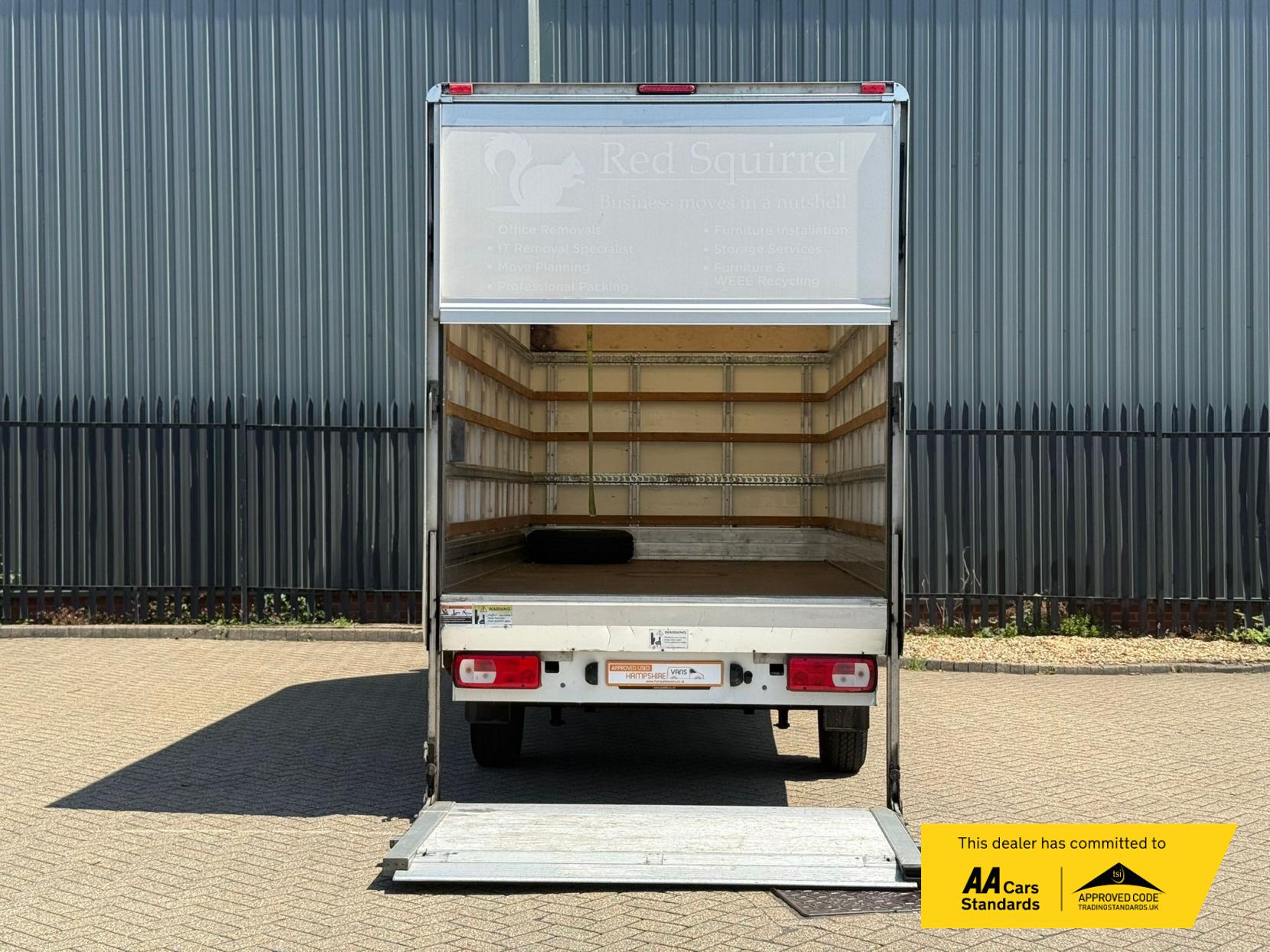 Volkswagen Crafter 2.0 Startline Luton (2011 - 2020)