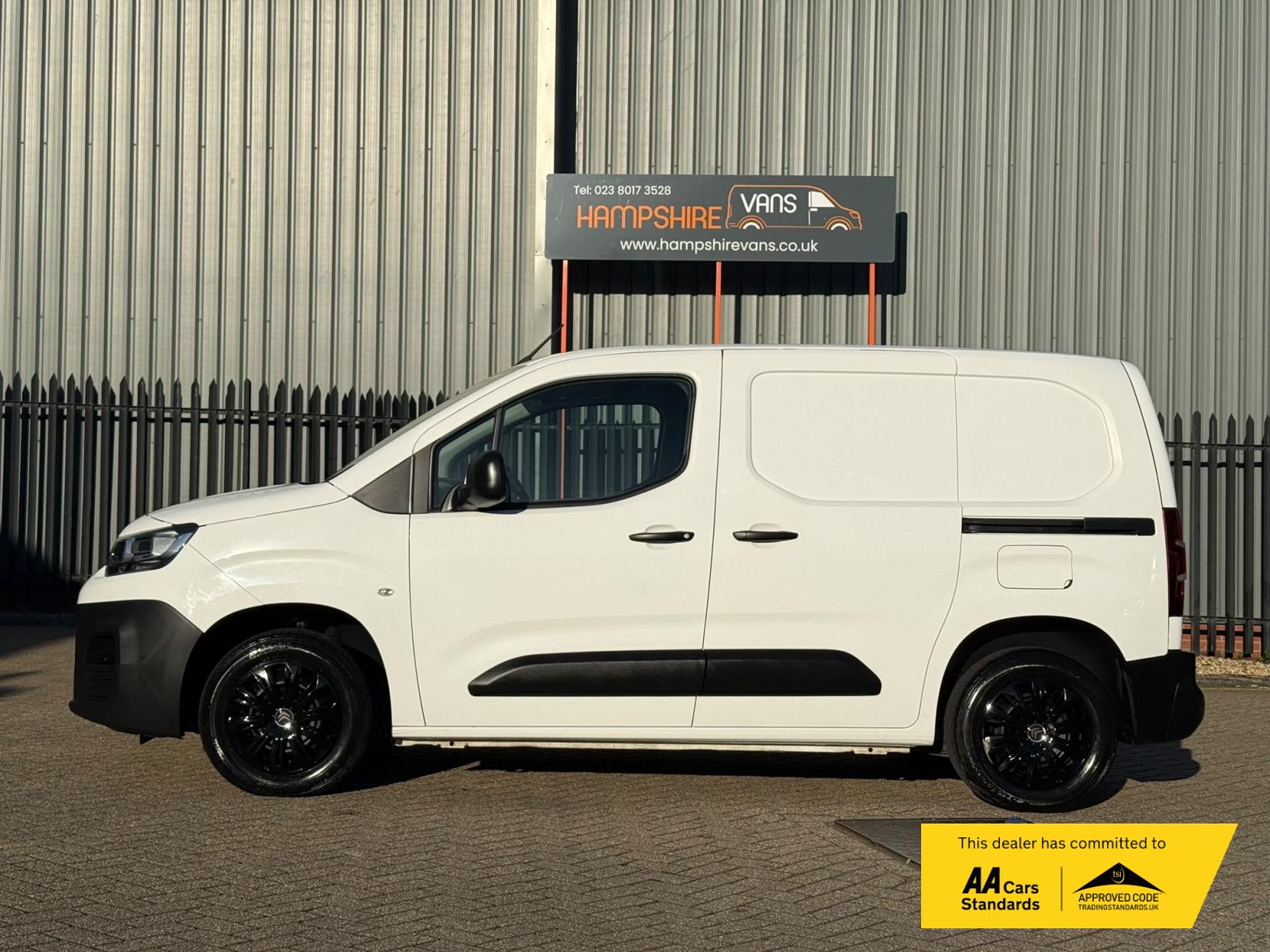 2021 Citroen Berlingo 1.5 BlueHDi 650 Enterprise M Panel Van 5dr Diesel Manual SWB Euro 6 (s/s) (75 ps) - Thumbnail 5