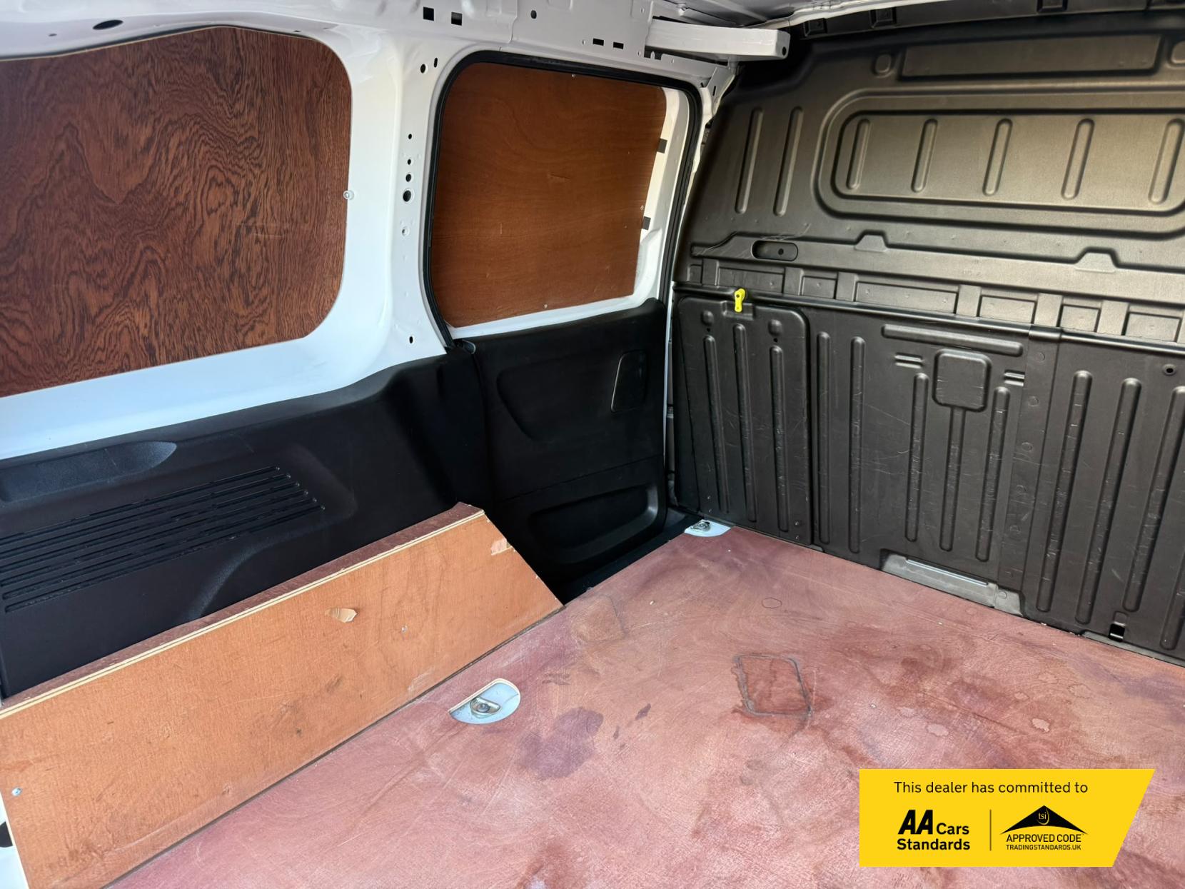 2021 Citroen Berlingo 1.5 BlueHDi 650 Enterprise M Panel Van 5dr Diesel Manual SWB Euro 6 (s/s) (75 ps) - Thumbnail 12