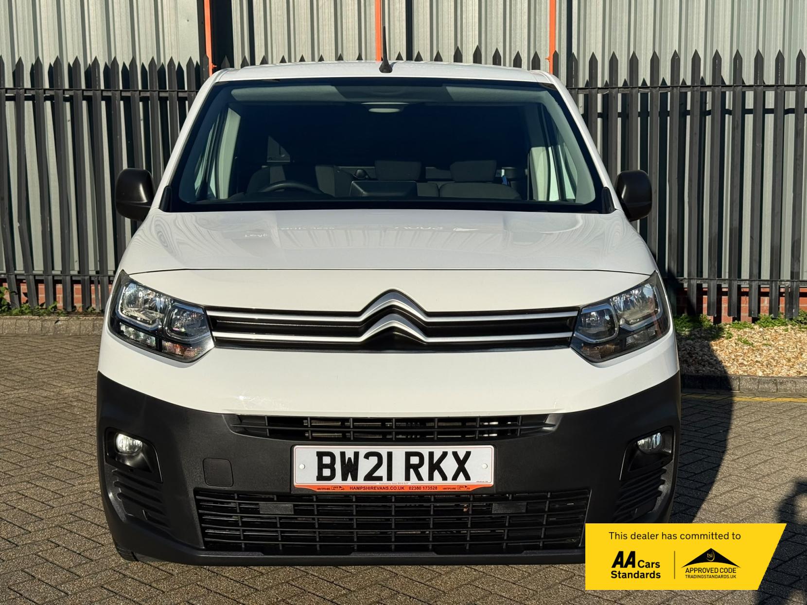 2021 Citroen Berlingo 1.5 BlueHDi 650 Enterprise M Panel Van 5dr Diesel Manual SWB Euro 6 (s/s) (75 ps) - Thumbnail 8